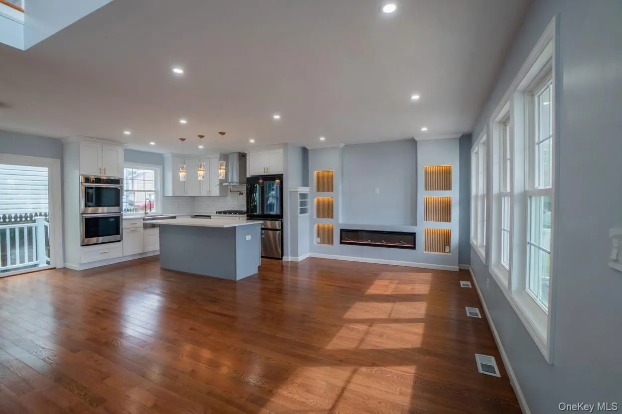 139 maple Avenue, Oyster Bay, NY, 5 Bedrooms Bedrooms, 9 Rooms Rooms,3 BathroomsBathrooms,Residential,For Rent,maple,0,1033671 139 maple Avenue, Oyster Bay, NY, 5 Bedrooms Bedrooms, 9 Rooms Rooms,3 BathroomsBathrooms,Residential,For Rent,maple,0,1033671