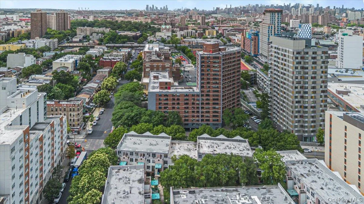 521 156th Street, New York, NY, 3 Bedrooms Bedrooms, 5 Rooms Rooms,1 BathroomBathrooms,Residential,For Rent,156th,0,1033673 521 156th Street, New York, NY, 3 Bedrooms Bedrooms, 5 Rooms Rooms,1 BathroomBathrooms,Residential,For Rent,156th,0,1033673