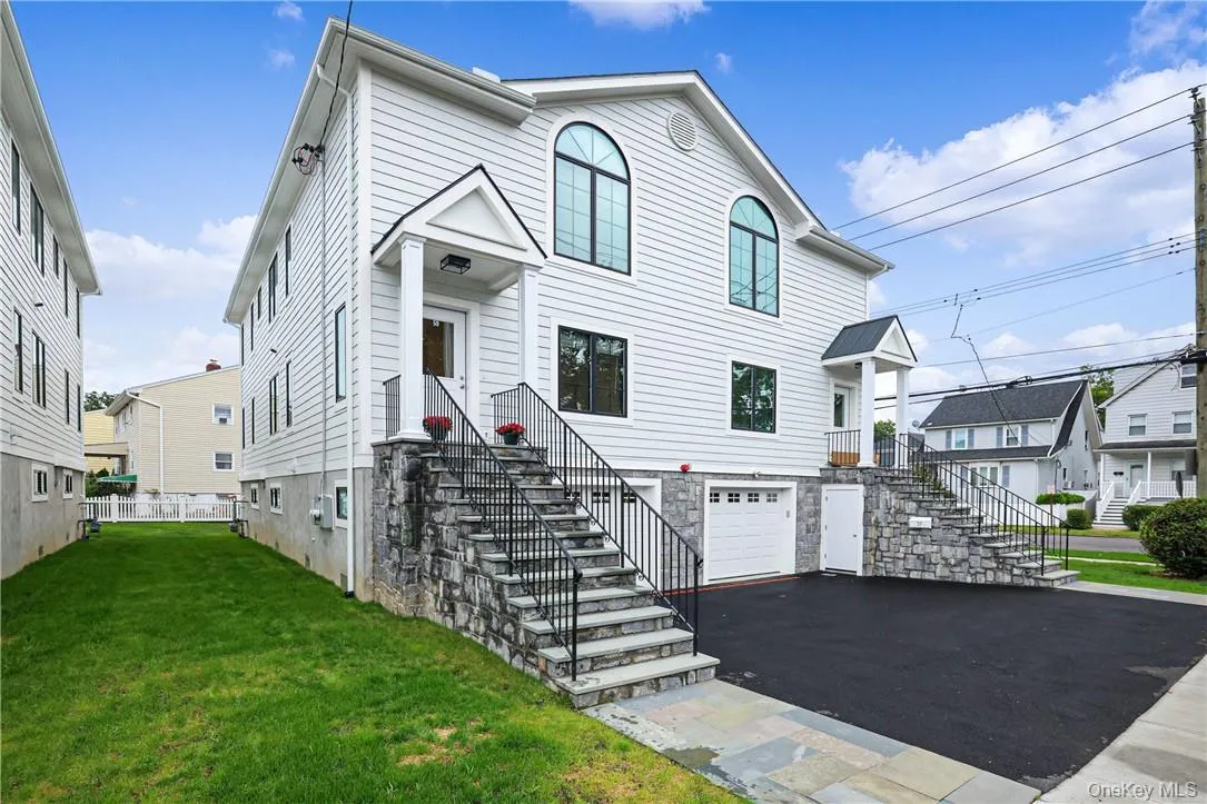 59 Nelson Avenue, Harrison, NY, 3 Bedrooms Bedrooms, 5 Rooms Rooms,3 BathroomsBathrooms,Residential Lease,For Rent,Nelson,0,1033678 59 Nelson Avenue, Harrison, NY, 3 Bedrooms Bedrooms, 5 Rooms Rooms,3 BathroomsBathrooms,Residential Lease,For Rent,Nelson,0,1033678