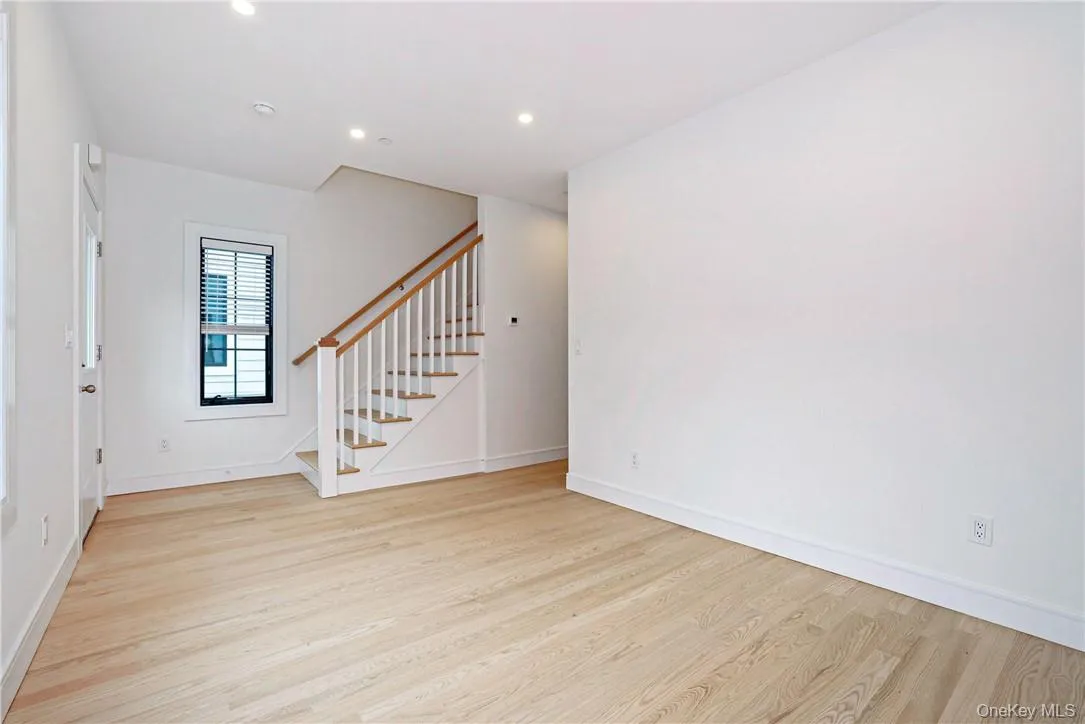 59 Nelson Avenue, Harrison, NY, 3 Bedrooms Bedrooms, 5 Rooms Rooms,3 BathroomsBathrooms,Residential Lease,For Rent,Nelson,0,1033678 59 Nelson Avenue, Harrison, NY, 3 Bedrooms Bedrooms, 5 Rooms Rooms,3 BathroomsBathrooms,Residential Lease,For Rent,Nelson,0,1033678