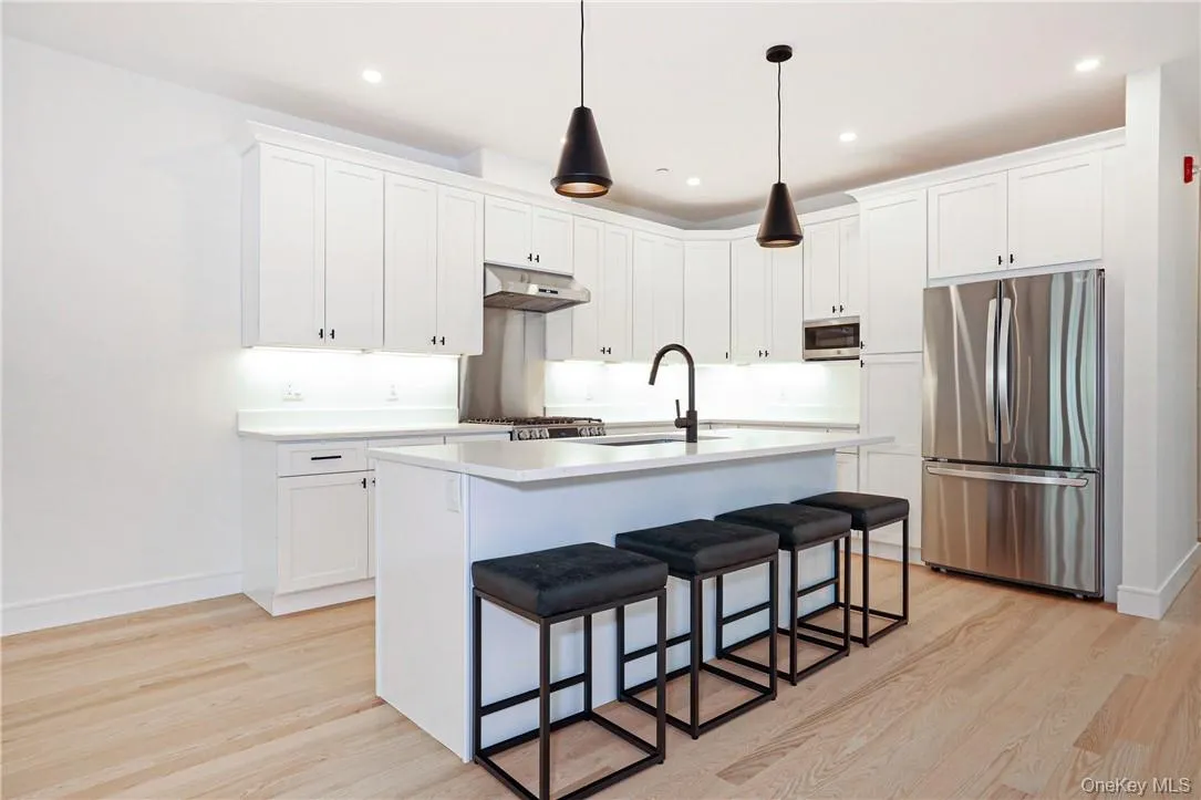 59 Nelson Avenue, Harrison, NY, 3 Bedrooms Bedrooms, 5 Rooms Rooms,3 BathroomsBathrooms,Residential Lease,For Rent,Nelson,0,1033678 59 Nelson Avenue, Harrison, NY, 3 Bedrooms Bedrooms, 5 Rooms Rooms,3 BathroomsBathrooms,Residential Lease,For Rent,Nelson,0,1033678