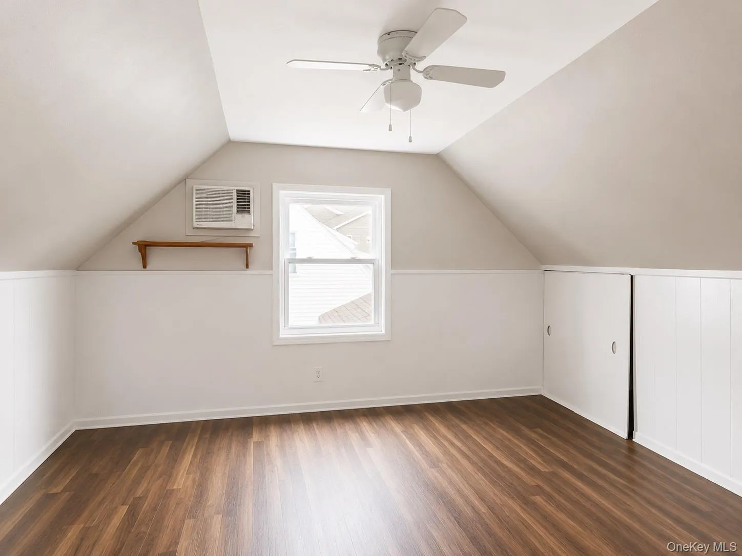 7 Mindy Lane, Oyster Bay, NY, 4 Bedrooms Bedrooms, 7 Rooms Rooms,2 BathroomsBathrooms,Residential Lease,For Rent,Mindy,0,1033680 7 Mindy Lane, Oyster Bay, NY, 4 Bedrooms Bedrooms, 7 Rooms Rooms,2 BathroomsBathrooms,Residential Lease,For Rent,Mindy,0,1033680