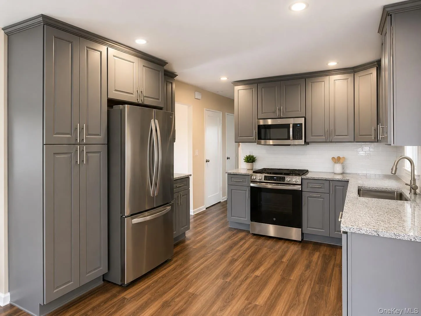 7 Mindy Lane, Oyster Bay, NY, 4 Bedrooms Bedrooms, 7 Rooms Rooms,2 BathroomsBathrooms,Residential Lease,For Rent,Mindy,0,1033680 7 Mindy Lane, Oyster Bay, NY, 4 Bedrooms Bedrooms, 7 Rooms Rooms,2 BathroomsBathrooms,Residential Lease,For Rent,Mindy,0,1033680