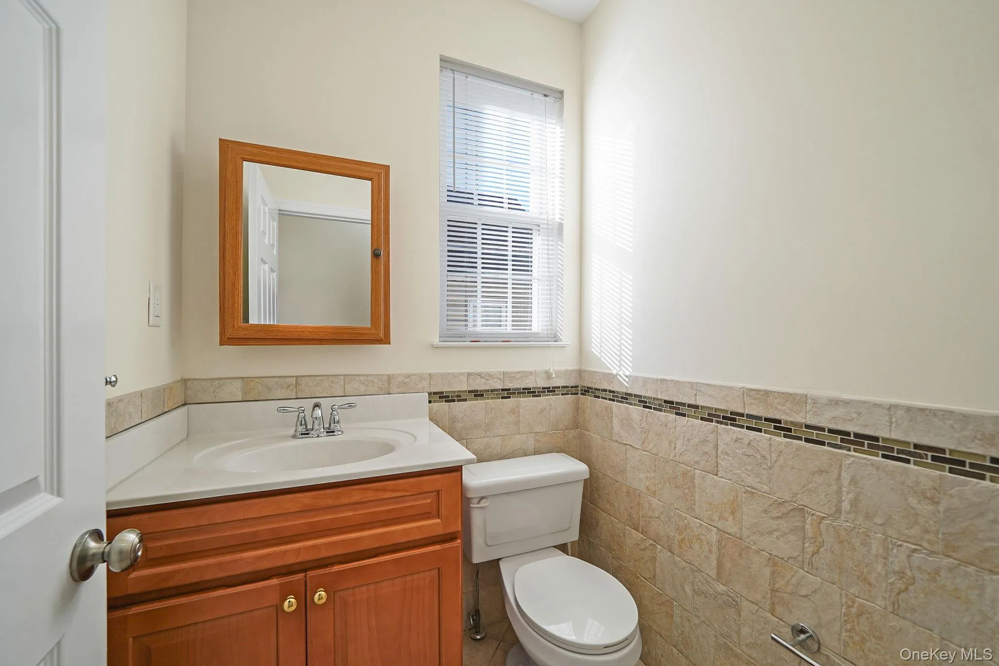 123 Clinton, North Hempstead, NY, 3 Bedrooms Bedrooms, 10 Rooms Rooms,2 BathroomsBathrooms,Residential Lease,For Rent,Clinton,0,1033684 123 Clinton, North Hempstead, NY, 3 Bedrooms Bedrooms, 10 Rooms Rooms,2 BathroomsBathrooms,Residential Lease,For Rent,Clinton,0,1033684