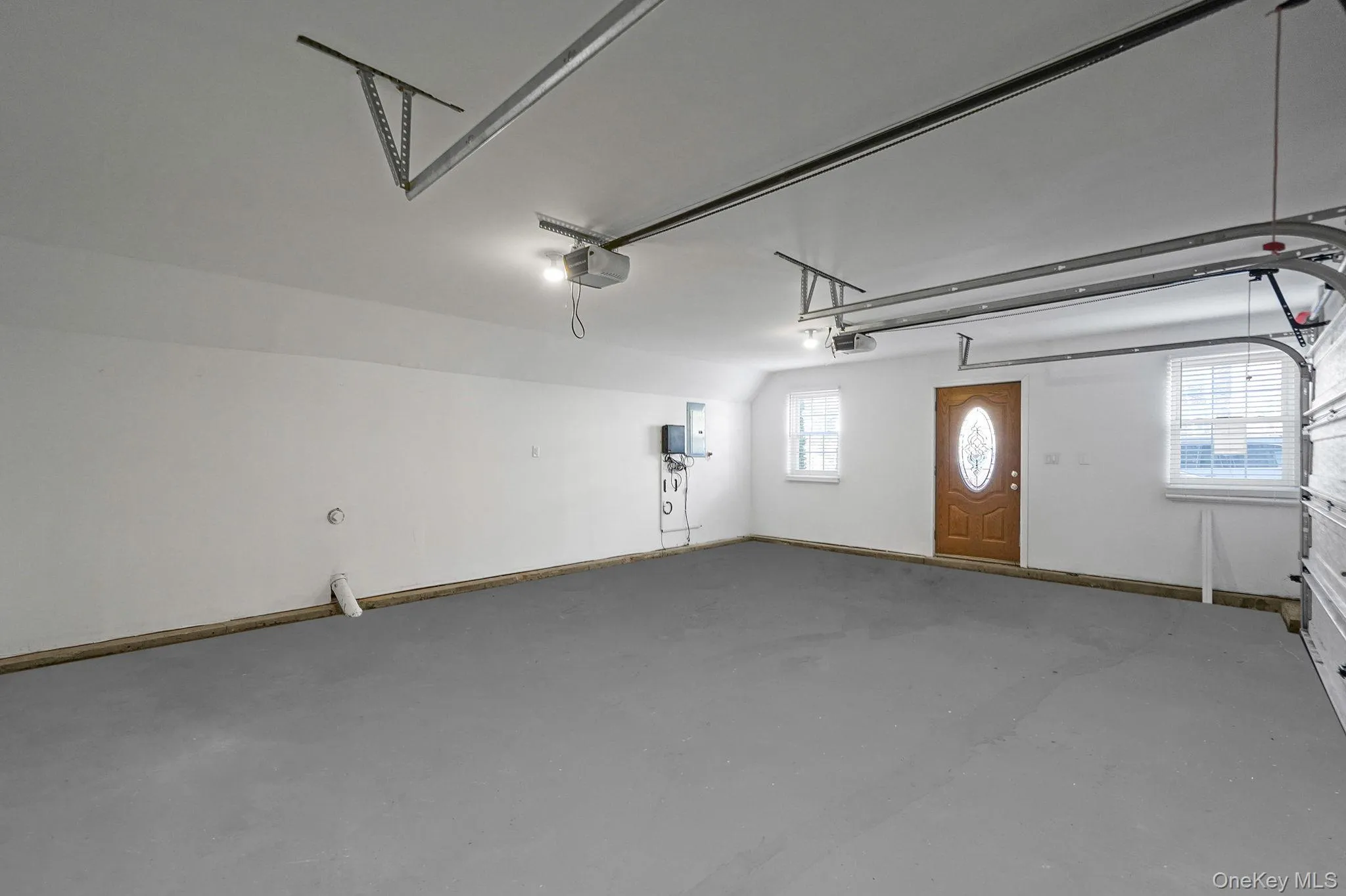 123 Clinton, North Hempstead, NY, 3 Bedrooms Bedrooms, 10 Rooms Rooms,2 BathroomsBathrooms,Residential Lease,For Rent,Clinton,0,1033684 123 Clinton, North Hempstead, NY, 3 Bedrooms Bedrooms, 10 Rooms Rooms,2 BathroomsBathrooms,Residential Lease,For Rent,Clinton,0,1033684