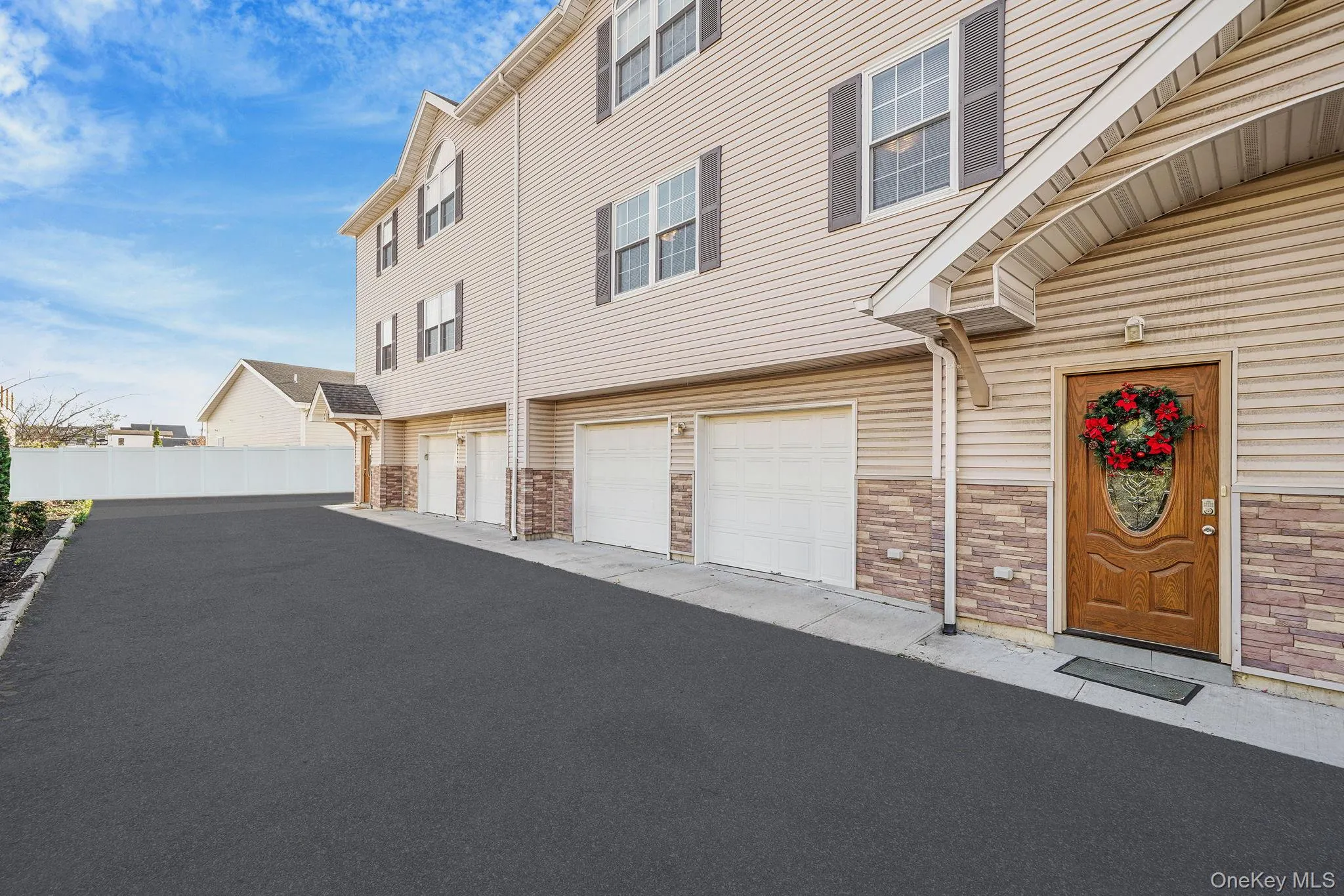 123 Clinton, North Hempstead, NY, 3 Bedrooms Bedrooms, 10 Rooms Rooms,2 BathroomsBathrooms,Residential Lease,For Rent,Clinton,0,1033684 123 Clinton, North Hempstead, NY, 3 Bedrooms Bedrooms, 10 Rooms Rooms,2 BathroomsBathrooms,Residential Lease,For Rent,Clinton,0,1033684