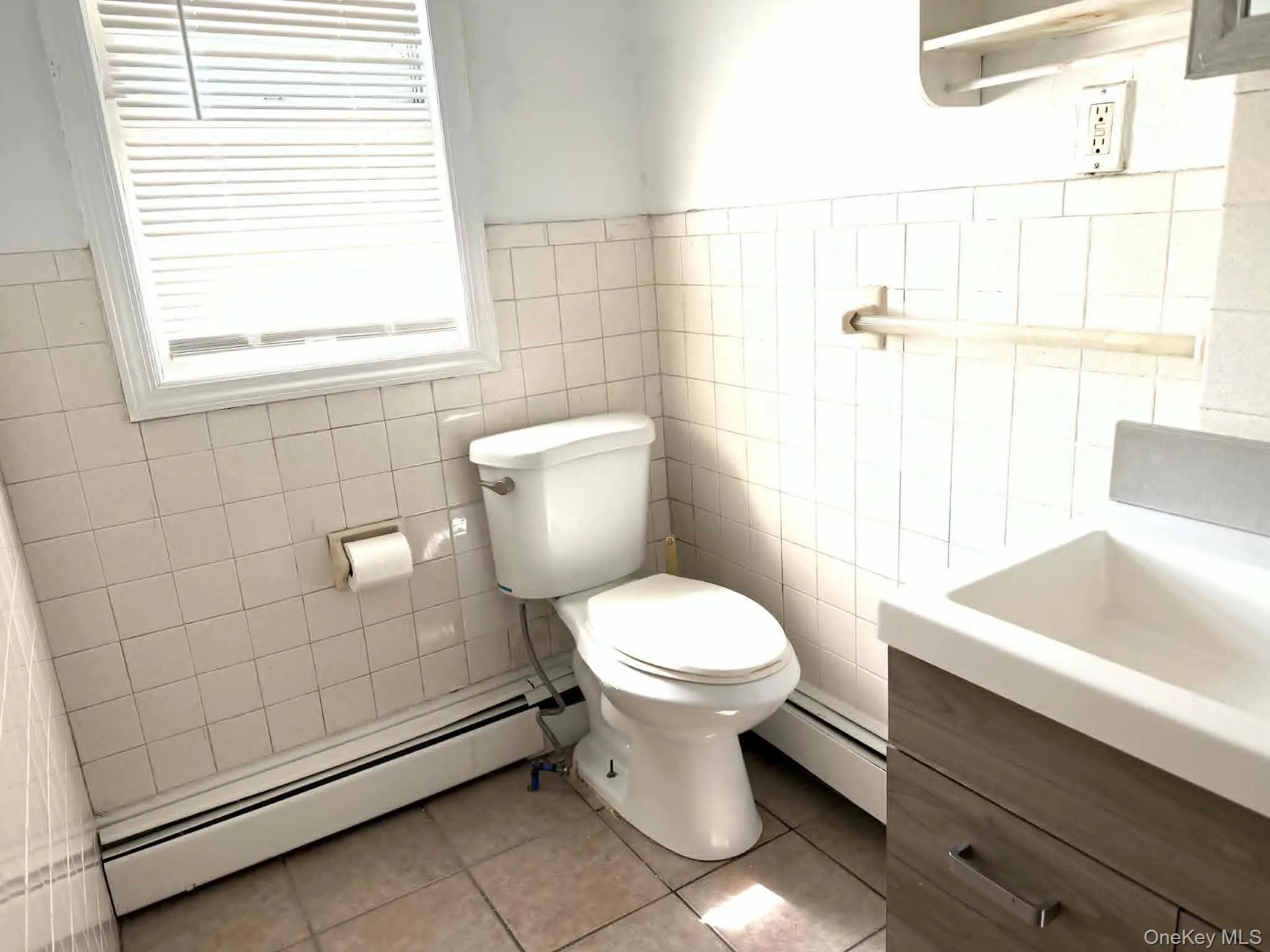 37 Riverside Drive, Ramapo, NY, 3 Bedrooms Bedrooms, 7 Rooms Rooms,1 BathroomBathrooms,Residential Lease,For Rent,Riverside,0,1033694 37 Riverside Drive, Ramapo, NY, 3 Bedrooms Bedrooms, 7 Rooms Rooms,1 BathroomBathrooms,Residential Lease,For Rent,Riverside,0,1033694
