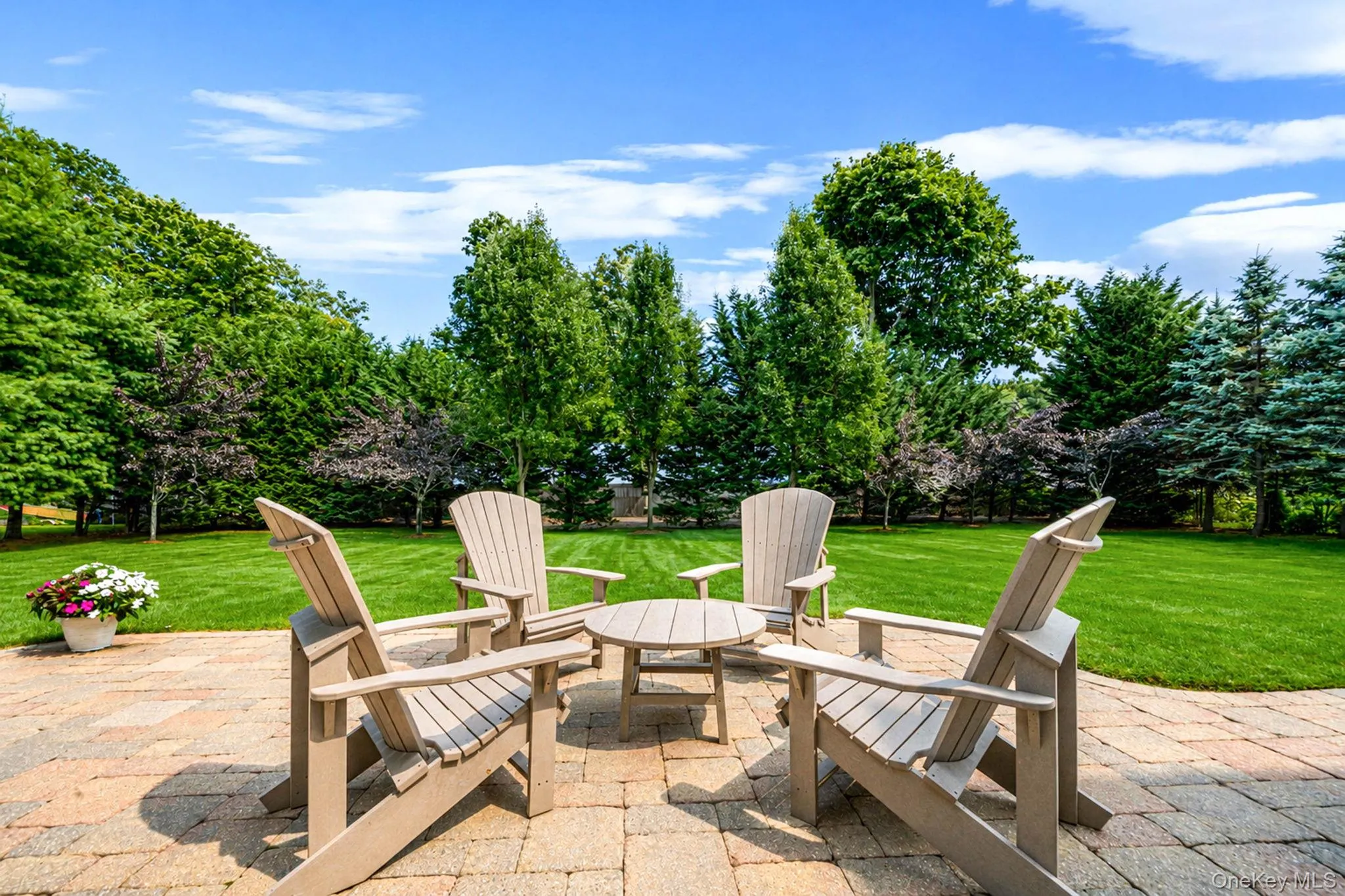 26 River Avenue, Southampton, NY, 4 Bedrooms Bedrooms, 18 Rooms Rooms,3 BathroomsBathrooms,Residential,For Rent,River,0,1033696 26 River Avenue, Southampton, NY, 4 Bedrooms Bedrooms, 18 Rooms Rooms,3 BathroomsBathrooms,Residential,For Rent,River,0,1033696