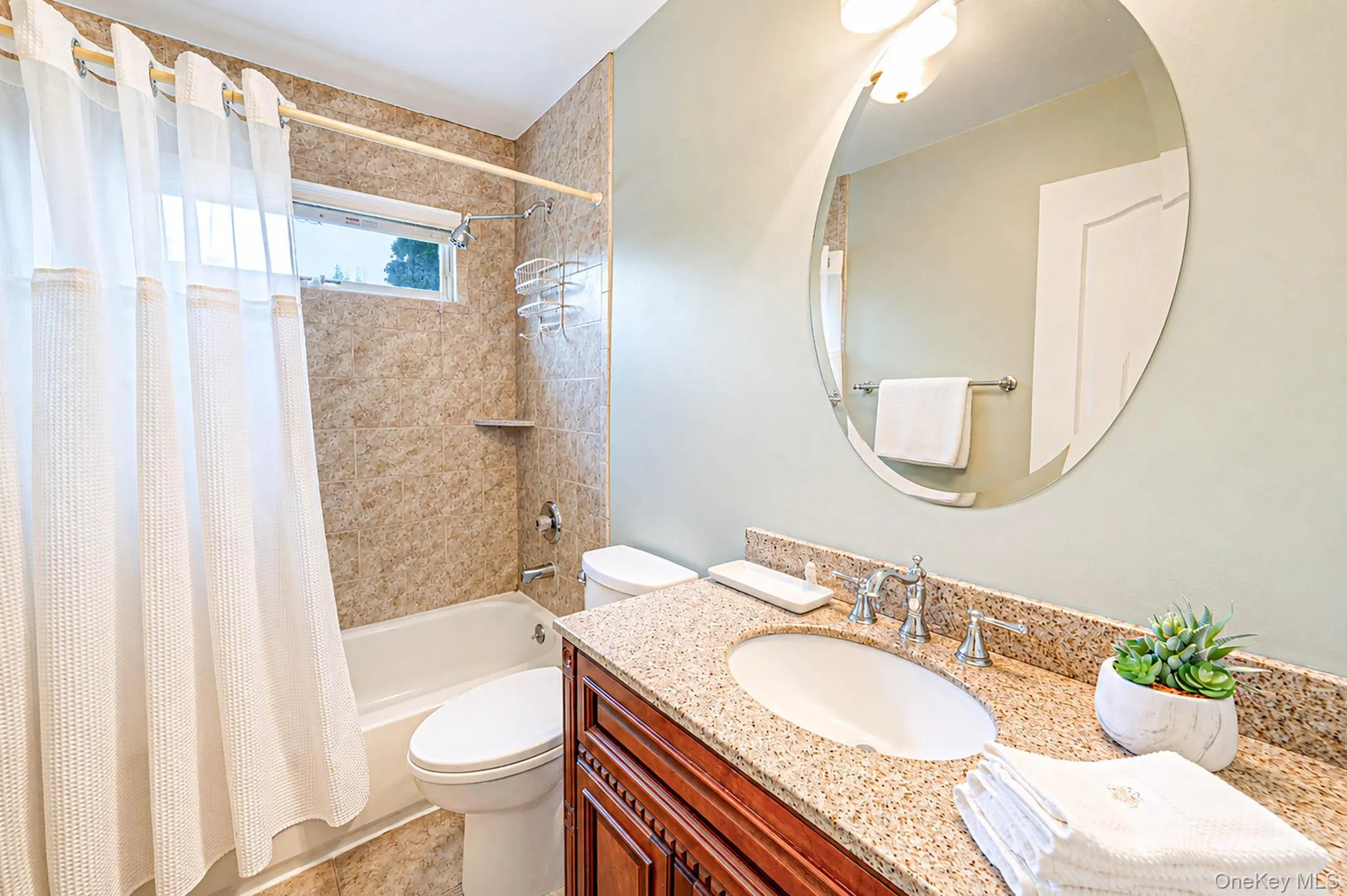 26 River Avenue, Southampton, NY, 4 Bedrooms Bedrooms, 18 Rooms Rooms,3 BathroomsBathrooms,Residential,For Rent,River,0,1033696 26 River Avenue, Southampton, NY, 4 Bedrooms Bedrooms, 18 Rooms Rooms,3 BathroomsBathrooms,Residential,For Rent,River,0,1033696
