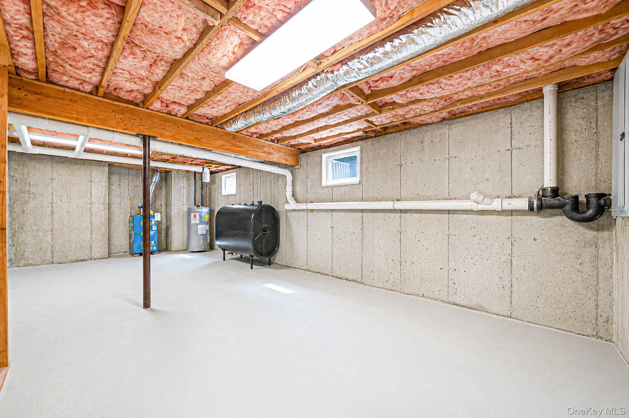26 River Avenue, Southampton, NY, 4 Bedrooms Bedrooms, 18 Rooms Rooms,3 BathroomsBathrooms,Residential,For Rent,River,0,1033696 26 River Avenue, Southampton, NY, 4 Bedrooms Bedrooms, 18 Rooms Rooms,3 BathroomsBathrooms,Residential,For Rent,River,0,1033696