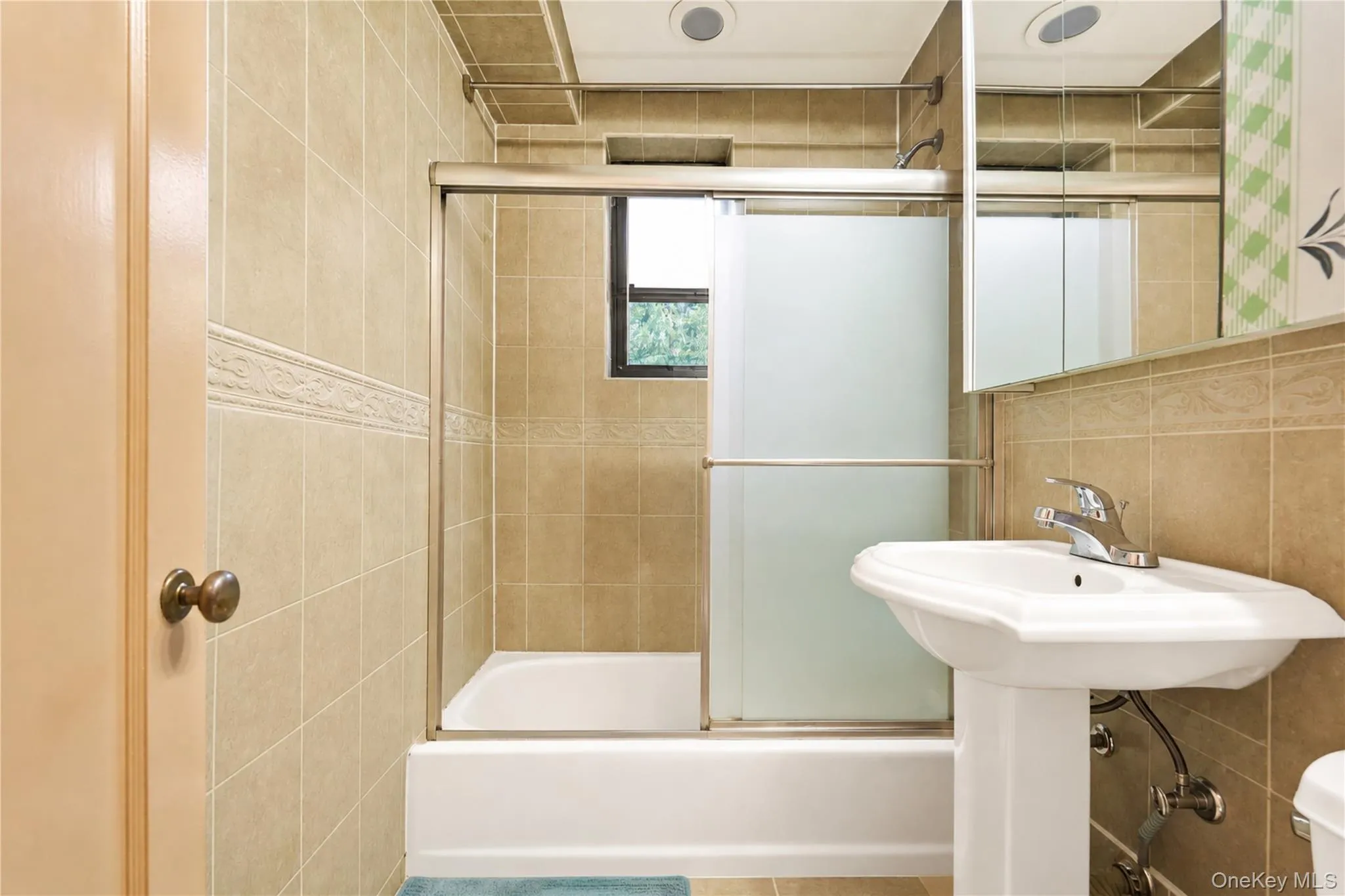 25-34 union Street, New York, NY, 1 Bedroom Bedrooms, 4 Rooms Rooms,1 BathroomBathrooms,Residential,For Rent,union,0,1033700 25-34 union Street, New York, NY, 1 Bedroom Bedrooms, 4 Rooms Rooms,1 BathroomBathrooms,Residential,For Rent,union,0,1033700
