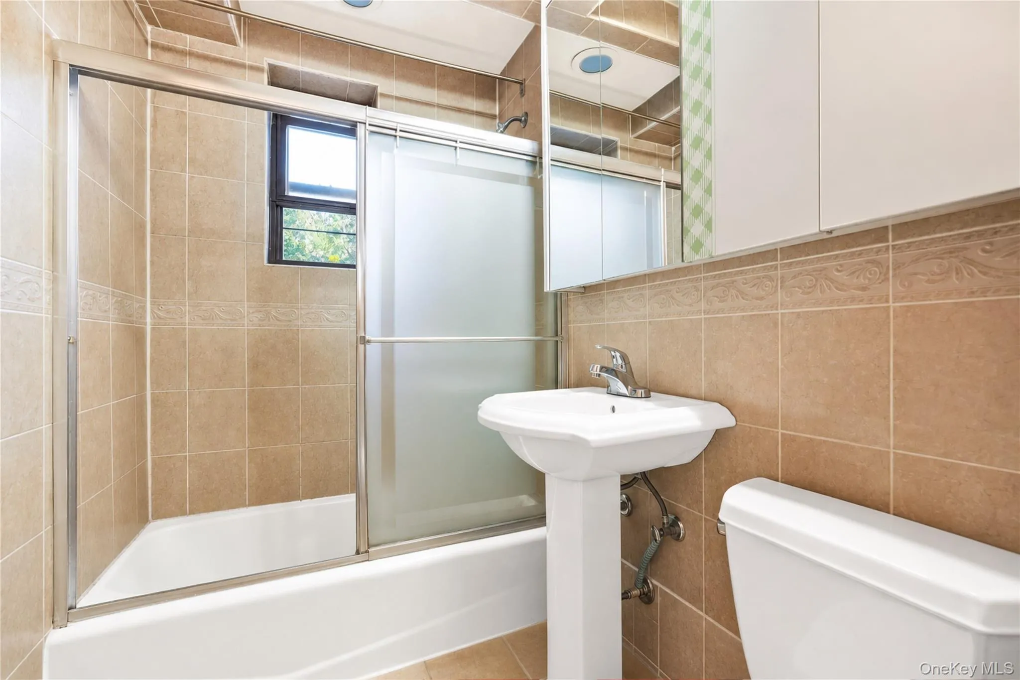 25-34 union Street, New York, NY, 1 Bedroom Bedrooms, 4 Rooms Rooms,1 BathroomBathrooms,Residential,For Rent,union,0,1033700 25-34 union Street, New York, NY, 1 Bedroom Bedrooms, 4 Rooms Rooms,1 BathroomBathrooms,Residential,For Rent,union,0,1033700