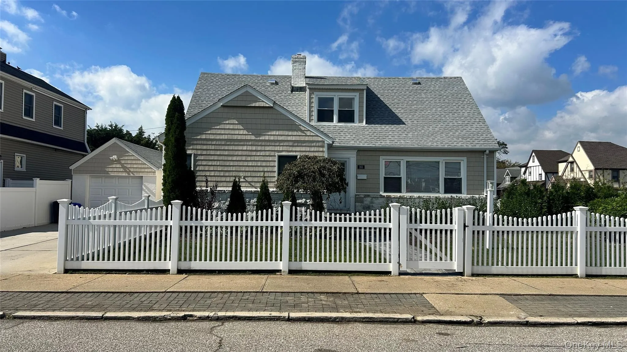165 Franklin Boulevard, Long Beach, NY, 2 Bedroom Bedrooms, 5 Room Rooms,2 BathroomBathrooms,Residential Lease,For Rent,Franklin,0,1033701 165 Franklin Boulevard, Long Beach, NY, 2 Bedroom Bedrooms, 5 Room Rooms,2 BathroomBathrooms,Residential Lease,For Rent,Franklin,0,1033701