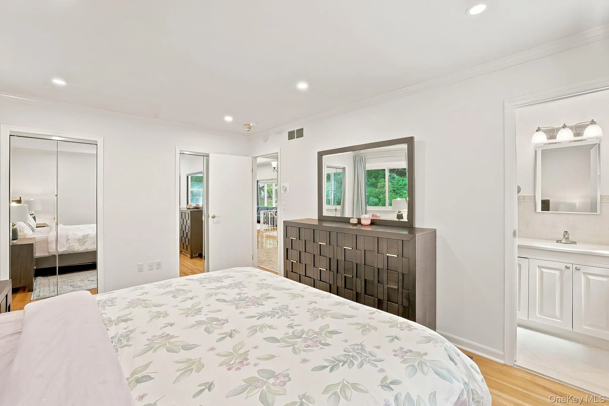 80 Hickory Hill Drive, Greenburgh, NY, 4 Bedrooms Bedrooms, 13 Rooms Rooms,3 BathroomsBathrooms,Residential Lease,For Rent,Hickory Hill Drive,0,1033702 80 Hickory Hill Drive, Greenburgh, NY, 4 Bedrooms Bedrooms, 13 Rooms Rooms,3 BathroomsBathrooms,Residential Lease,For Rent,Hickory Hill Drive,0,1033702