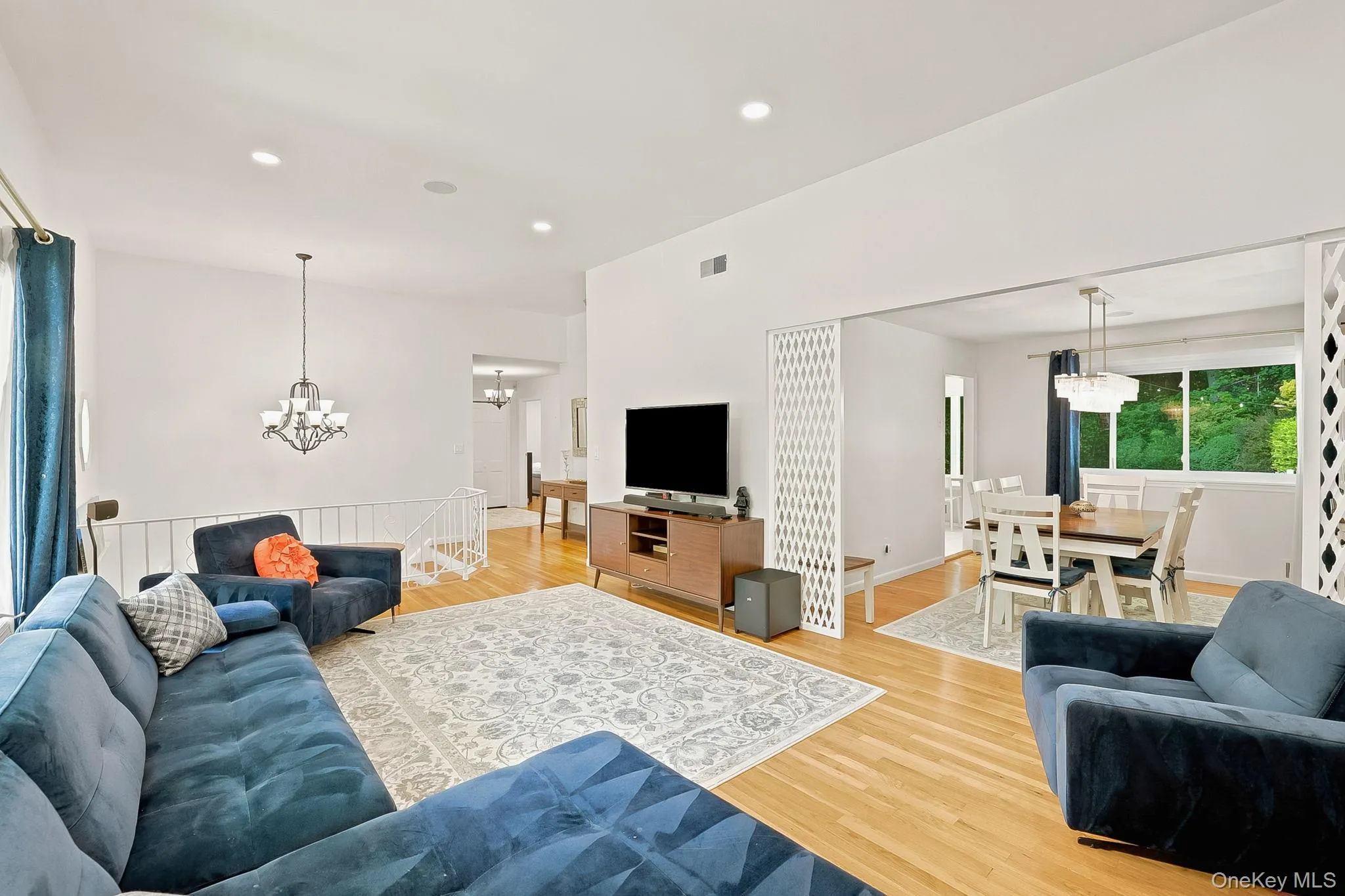 80 Hickory Hill Drive, Greenburgh, NY, 4 Bedrooms Bedrooms, 13 Rooms Rooms,3 BathroomsBathrooms,Residential Lease,For Rent,Hickory Hill Drive,0,1033702 80 Hickory Hill Drive, Greenburgh, NY, 4 Bedrooms Bedrooms, 13 Rooms Rooms,3 BathroomsBathrooms,Residential Lease,For Rent,Hickory Hill Drive,0,1033702