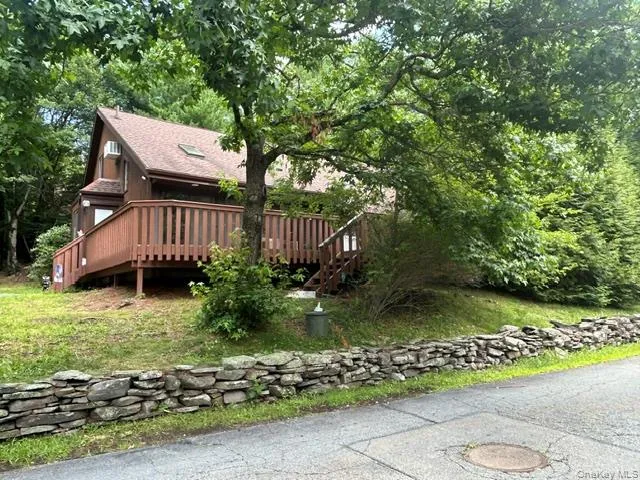 5 Lakeview Terrace, Thompson, NY, 3 Bedrooms Bedrooms, 5 Rooms Rooms,3 BathroomsBathrooms,Residential,For Rent,Lakeview,0,1033705 5 Lakeview Terrace, Thompson, NY, 3 Bedrooms Bedrooms, 5 Rooms Rooms,3 BathroomsBathrooms,Residential,For Rent,Lakeview,0,1033705