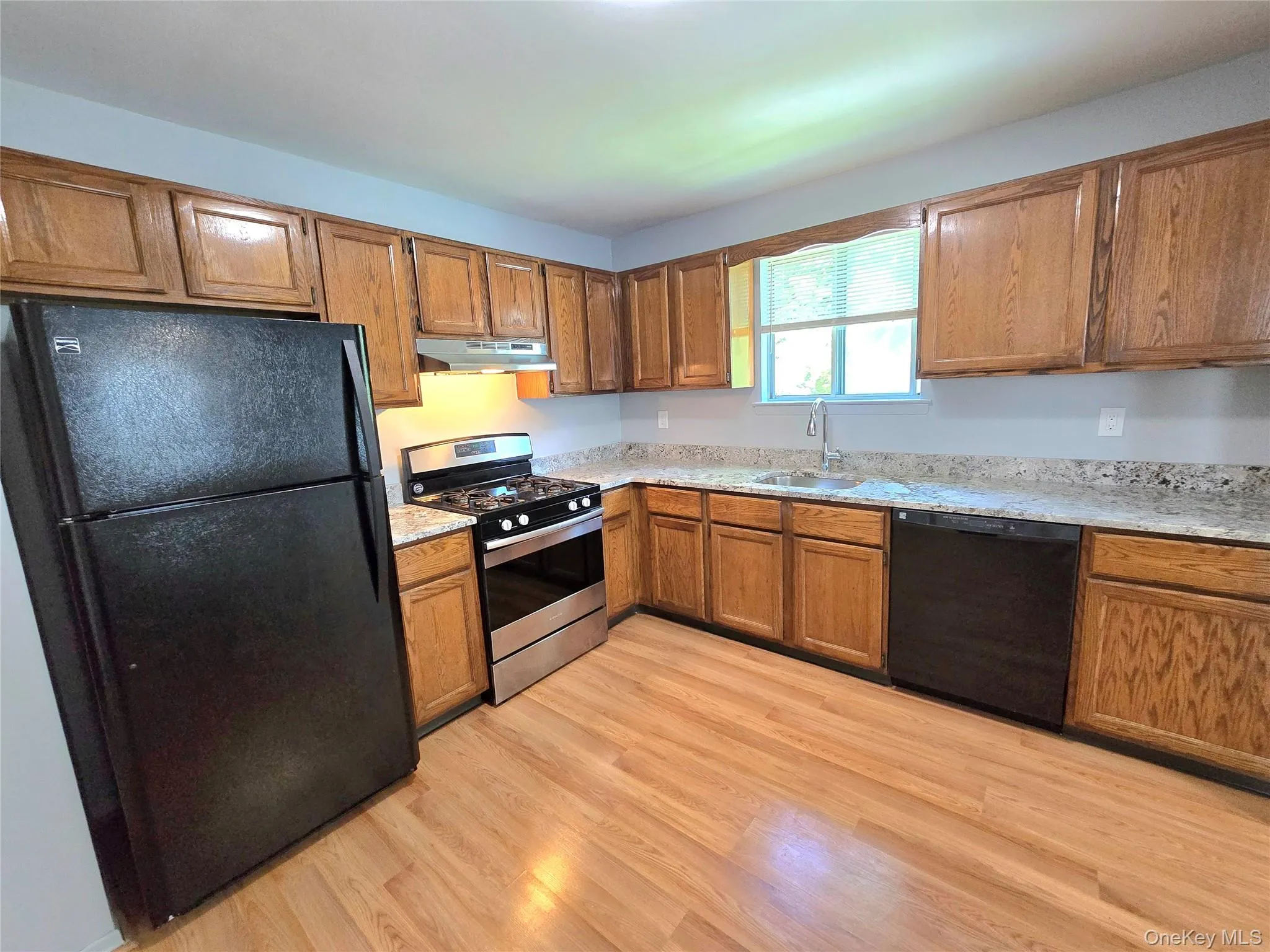95 Valentine Avenue, Glen Cove, NY, 3 Bedrooms Bedrooms, 8 Rooms Rooms,1 BathroomBathrooms,Residential Lease,For Rent,Valentine,0,1033707 95 Valentine Avenue, Glen Cove, NY, 3 Bedrooms Bedrooms, 8 Rooms Rooms,1 BathroomBathrooms,Residential Lease,For Rent,Valentine,0,1033707