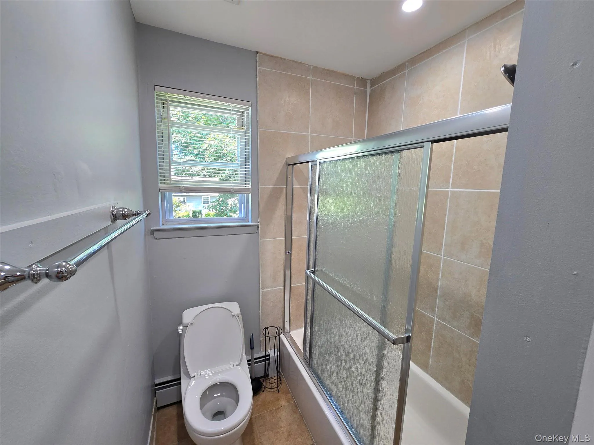 95 Valentine Avenue, Glen Cove, NY, 3 Bedrooms Bedrooms, 8 Rooms Rooms,1 BathroomBathrooms,Residential Lease,For Rent,Valentine,0,1033707 95 Valentine Avenue, Glen Cove, NY, 3 Bedrooms Bedrooms, 8 Rooms Rooms,1 BathroomBathrooms,Residential Lease,For Rent,Valentine,0,1033707