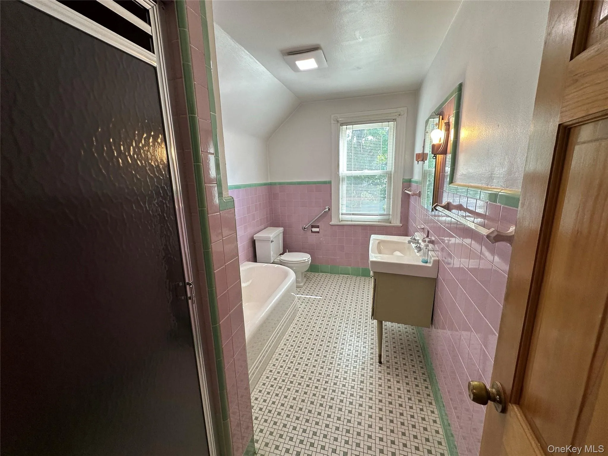215 Conklin Street, Oyster Bay, NY, 3 Bedrooms Bedrooms, 6 Rooms Rooms,1 BathroomBathrooms,Residential Lease,For Rent,Conklin,0,1033713 215 Conklin Street, Oyster Bay, NY, 3 Bedrooms Bedrooms, 6 Rooms Rooms,1 BathroomBathrooms,Residential Lease,For Rent,Conklin,0,1033713