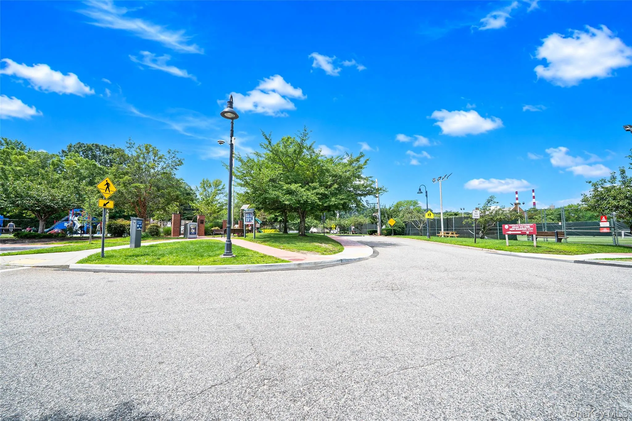 202 Main Street, Brookhaven, NY, 2 Rooms Rooms,1 BathroomBathrooms,Residential Lease,For Rent,Main,0,1033716 202 Main Street, Brookhaven, NY, 2 Rooms Rooms,1 BathroomBathrooms,Residential Lease,For Rent,Main,0,1033716