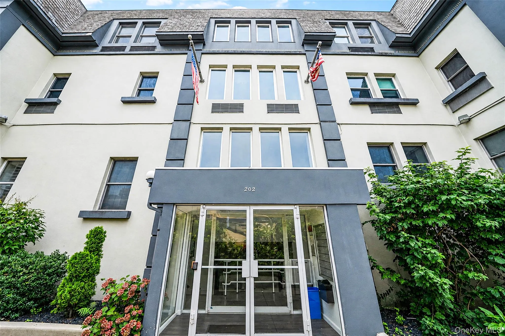 202 Main Street, Brookhaven, NY, 2 Rooms Rooms,1 BathroomBathrooms,Residential Lease,For Rent,Main,0,1033716 202 Main Street, Brookhaven, NY, 2 Rooms Rooms,1 BathroomBathrooms,Residential Lease,For Rent,Main,0,1033716