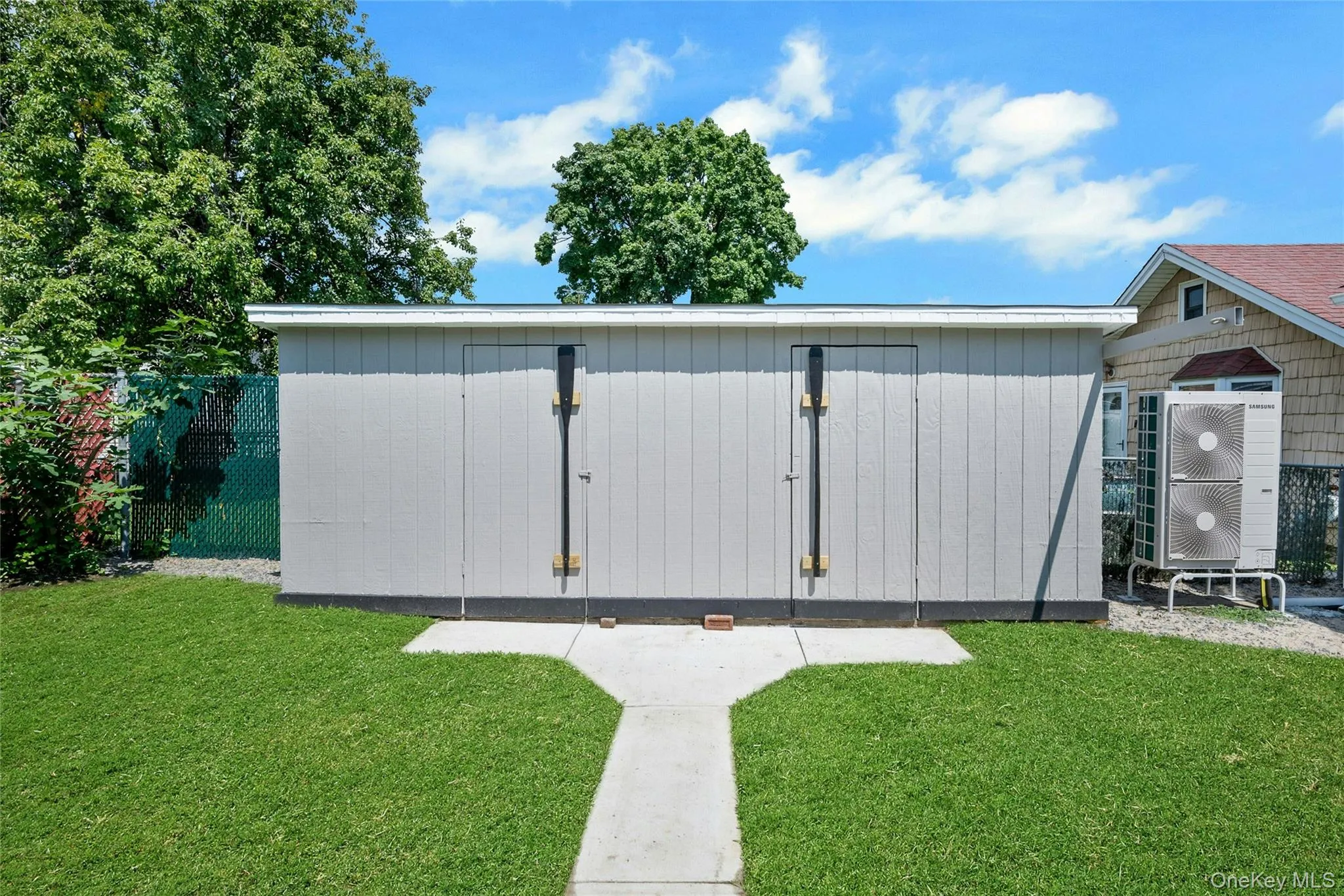 Your own private storage unit! 10 x 4 Your own private storage unit! 10 x 4