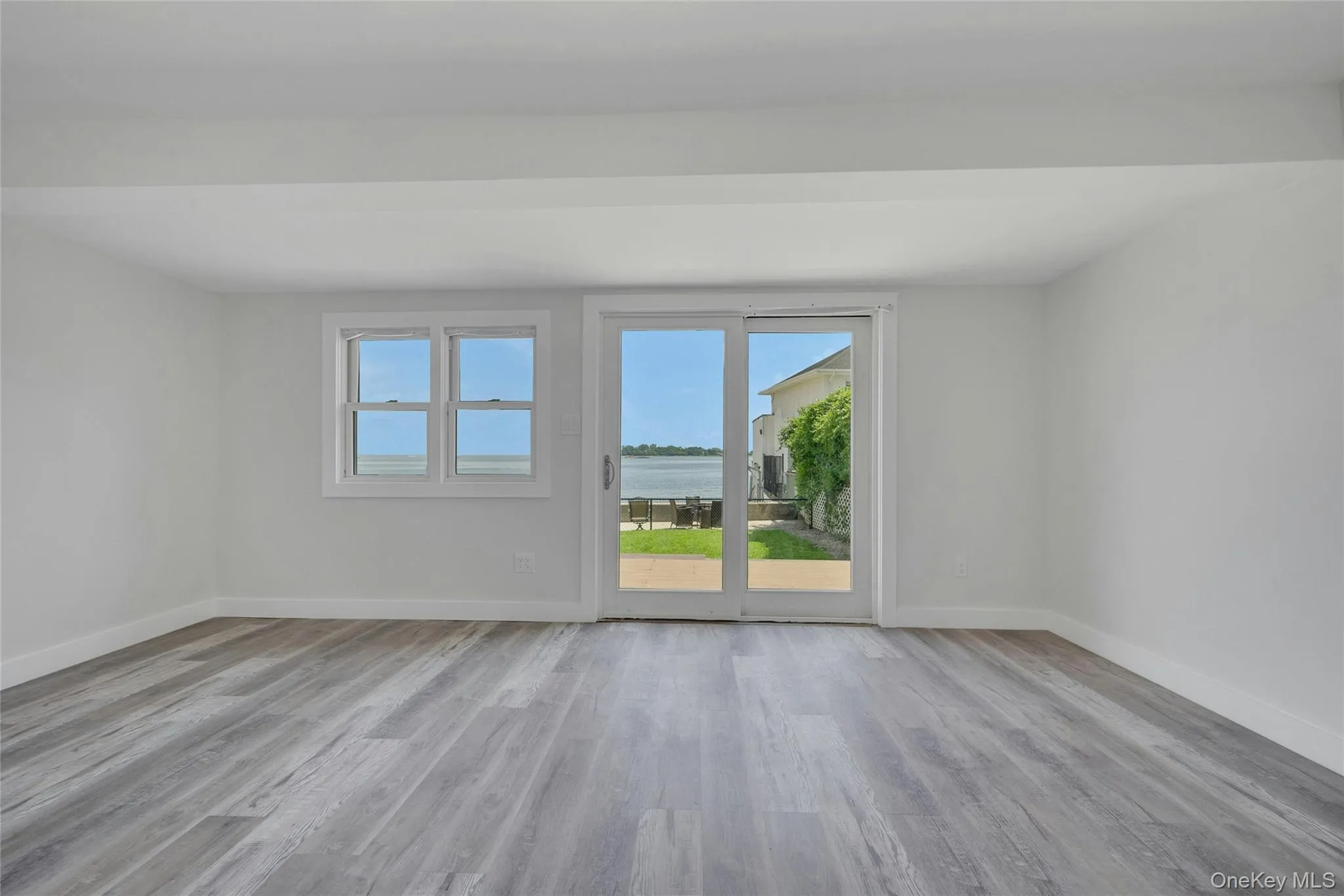 High ceilings, beautiful floors, views of the Long Island Sound! High ceilings, beautiful floors, views of the Long Island Sound!