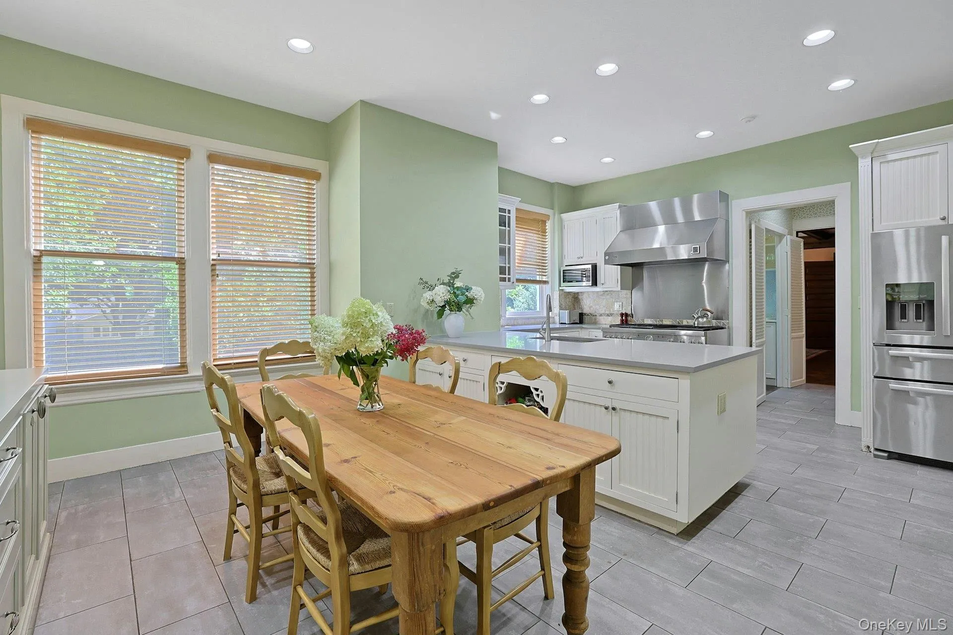 215 Soundview Avenue, White Plains, NY, 7 Bedrooms Bedrooms, 23 Rooms Rooms,5 BathroomsBathrooms,Residential,For Rent,Soundview,0,1033722 215 Soundview Avenue, White Plains, NY, 7 Bedrooms Bedrooms, 23 Rooms Rooms,5 BathroomsBathrooms,Residential,For Rent,Soundview,0,1033722