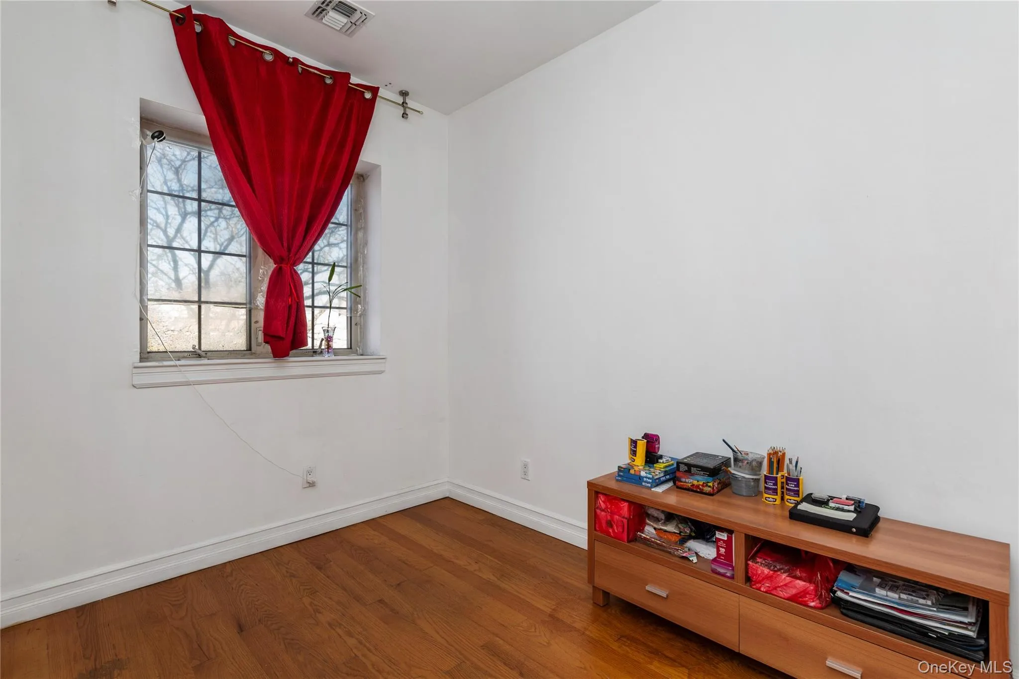 10716 37TH Avenue, New York, NY, 2 Bedrooms Bedrooms, 4 Rooms Rooms,1 BathroomBathrooms,Residential,For Rent,37TH,0,1033726 10716 37TH Avenue, New York, NY, 2 Bedrooms Bedrooms, 4 Rooms Rooms,1 BathroomBathrooms,Residential,For Rent,37TH,0,1033726