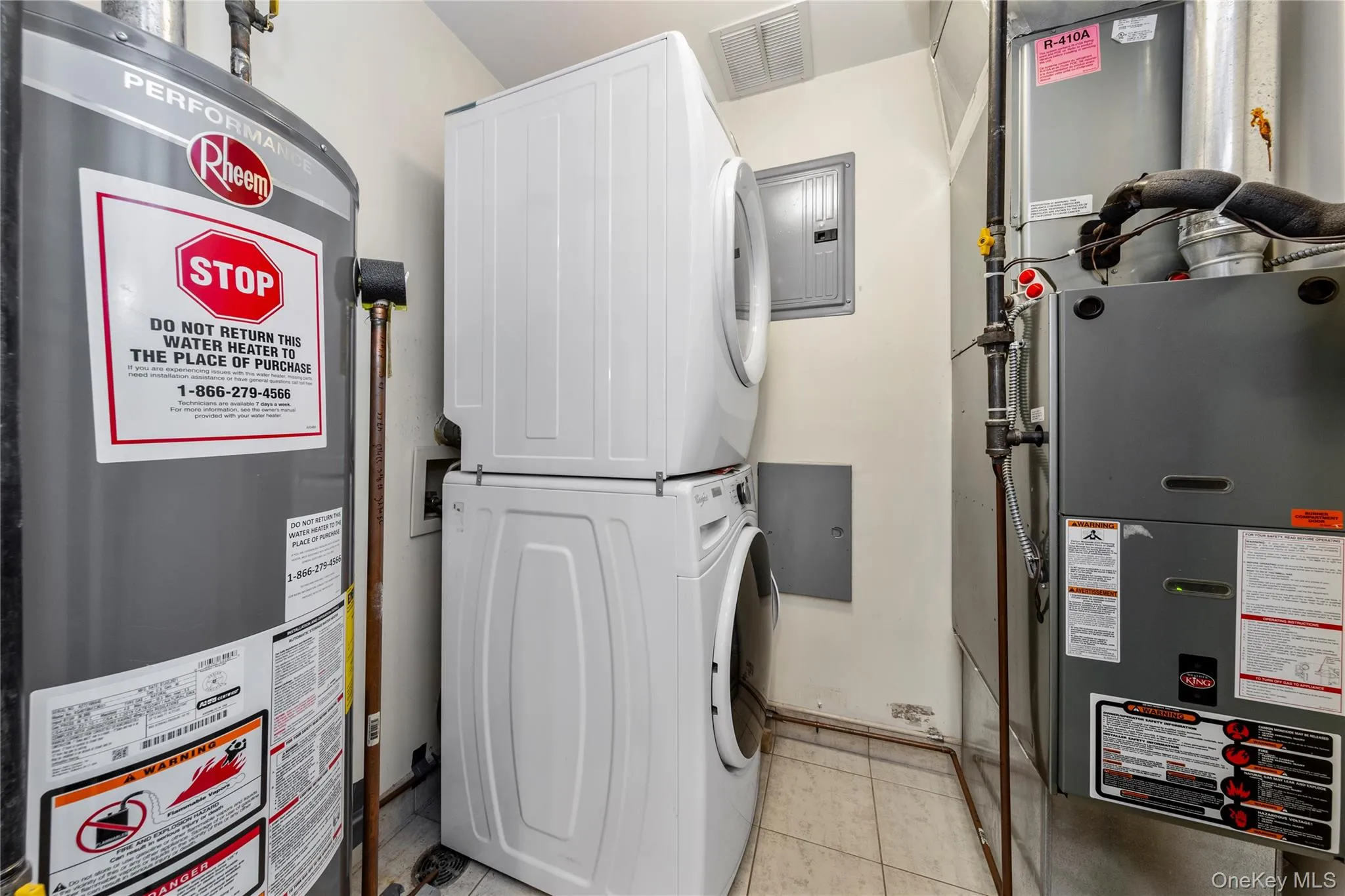 10716 37TH Avenue, New York, NY, 2 Bedrooms Bedrooms, 4 Rooms Rooms,1 BathroomBathrooms,Residential,For Rent,37TH,0,1033726 10716 37TH Avenue, New York, NY, 2 Bedrooms Bedrooms, 4 Rooms Rooms,1 BathroomBathrooms,Residential,For Rent,37TH,0,1033726