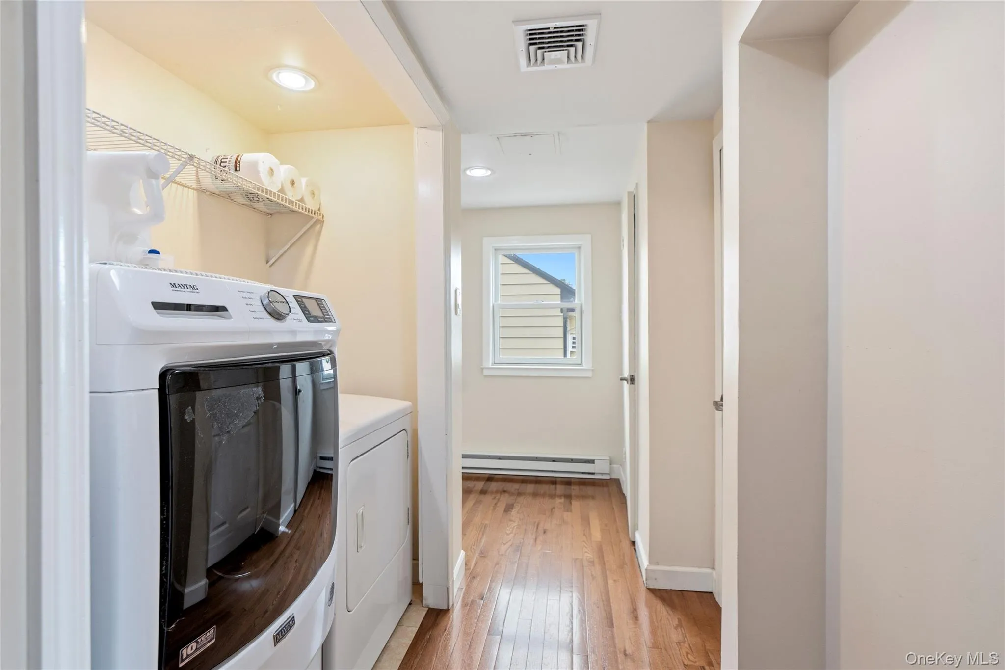 4 Wilshire Court, Hempstead, NY, 3 Bedrooms Bedrooms, 7 Rooms Rooms,1 BathroomBathrooms,Residential,For Rent,Wilshire,0,1033727 4 Wilshire Court, Hempstead, NY, 3 Bedrooms Bedrooms, 7 Rooms Rooms,1 BathroomBathrooms,Residential,For Rent,Wilshire,0,1033727