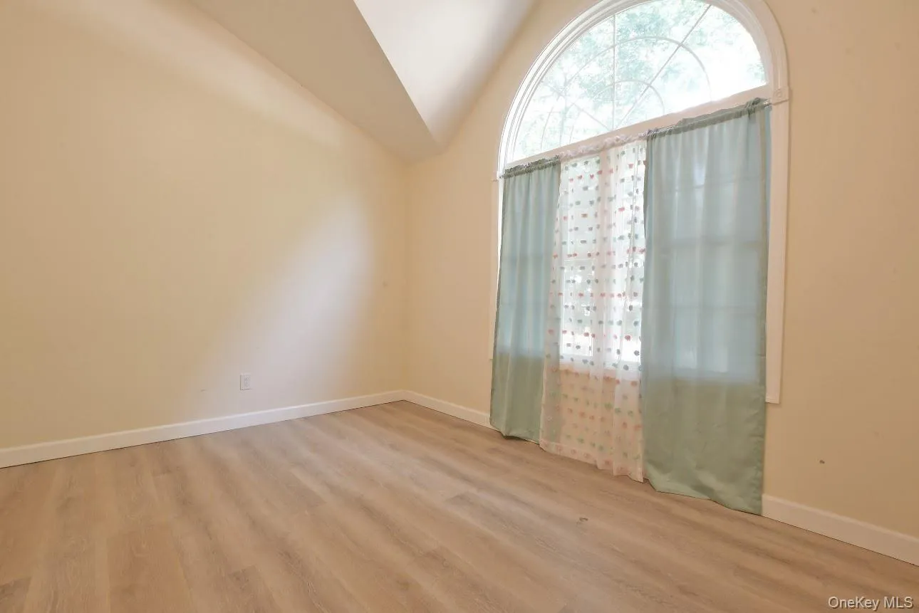 224C Country Road, Brookhaven, NY, 4 Bedrooms Bedrooms, 9 Rooms Rooms,3 BathroomsBathrooms,Residential,For Rent,Country,0,1033728 224C Country Road, Brookhaven, NY, 4 Bedrooms Bedrooms, 9 Rooms Rooms,3 BathroomsBathrooms,Residential,For Rent,Country,0,1033728
