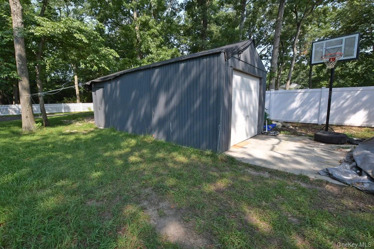 224C Country Road, Brookhaven, NY, 4 Bedrooms Bedrooms, 9 Rooms Rooms,3 BathroomsBathrooms,Residential,For Rent,Country,0,1033728 224C Country Road, Brookhaven, NY, 4 Bedrooms Bedrooms, 9 Rooms Rooms,3 BathroomsBathrooms,Residential,For Rent,Country,0,1033728