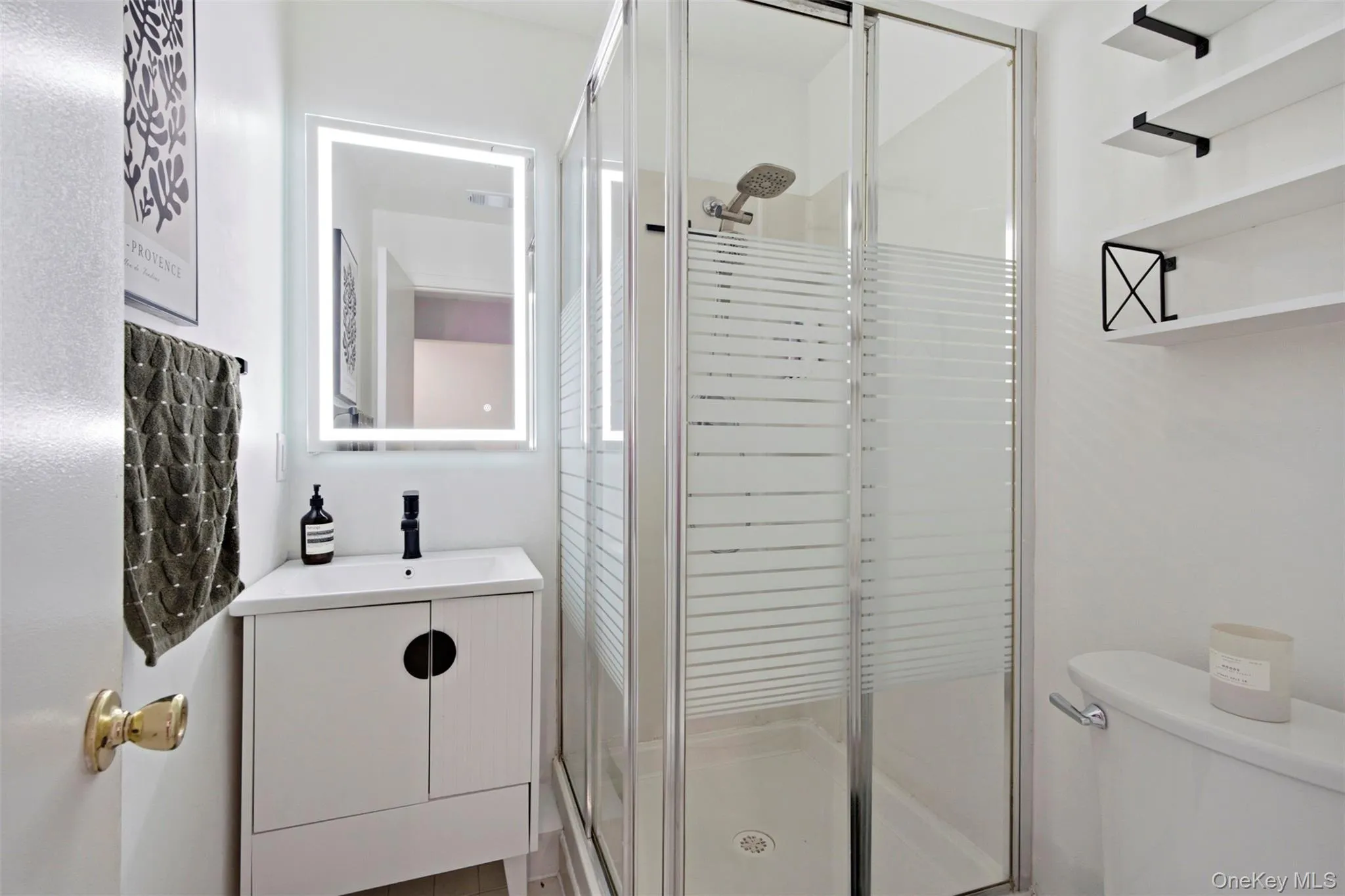 FULL 2nd Bathroom FULL 2nd Bathroom