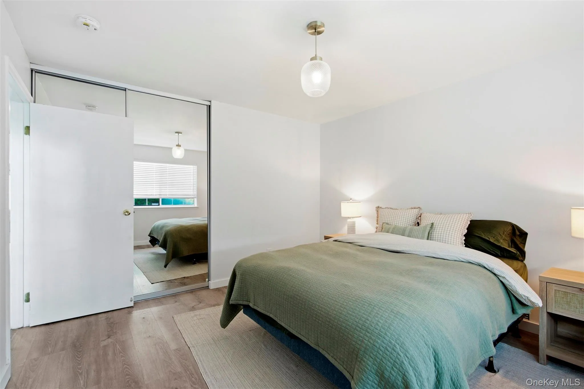 2nd Bedroom 2nd Bedroom