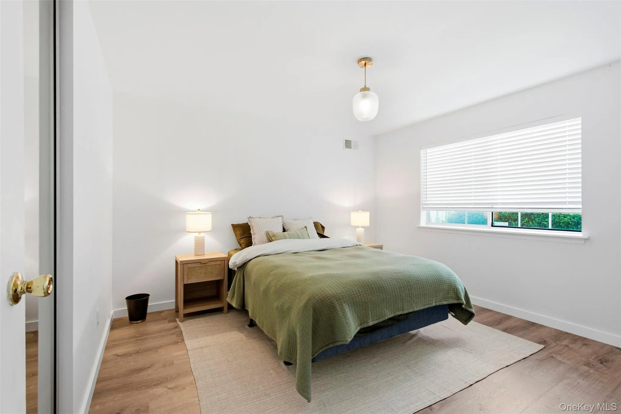2nd Bedroom 2nd Bedroom