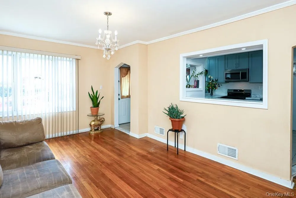 7 Catherine Court, Hempstead, NY, 4 Bedrooms Bedrooms, 6 Rooms Rooms,2 BathroomsBathrooms,Residential,For Rent,Catherine,0,1033732 7 Catherine Court, Hempstead, NY, 4 Bedrooms Bedrooms, 6 Rooms Rooms,2 BathroomsBathrooms,Residential,For Rent,Catherine,0,1033732