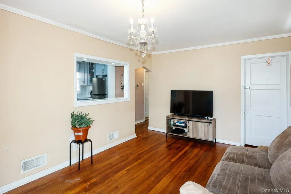 7 Catherine Court, Hempstead, NY, 4 Bedrooms Bedrooms, 6 Rooms Rooms,2 BathroomsBathrooms,Residential,For Rent,Catherine,0,1033732 7 Catherine Court, Hempstead, NY, 4 Bedrooms Bedrooms, 6 Rooms Rooms,2 BathroomsBathrooms,Residential,For Rent,Catherine,0,1033732