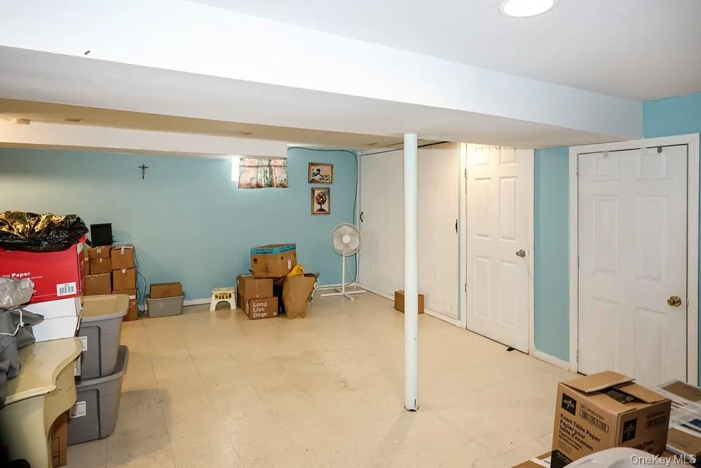 7 Catherine Court, Hempstead, NY, 4 Bedrooms Bedrooms, 6 Rooms Rooms,2 BathroomsBathrooms,Residential,For Rent,Catherine,0,1033732 7 Catherine Court, Hempstead, NY, 4 Bedrooms Bedrooms, 6 Rooms Rooms,2 BathroomsBathrooms,Residential,For Rent,Catherine,0,1033732