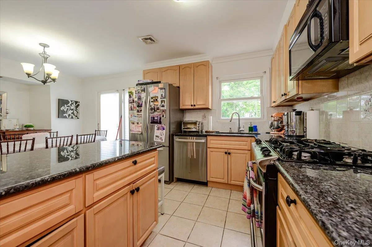 30 Cheshire Road, Hempstead, NY, 4 Bedrooms Bedrooms, 7 Rooms Rooms,2 BathroomsBathrooms,Residential,For Rent,Cheshire,0,1033735 30 Cheshire Road, Hempstead, NY, 4 Bedrooms Bedrooms, 7 Rooms Rooms,2 BathroomsBathrooms,Residential,For Rent,Cheshire,0,1033735