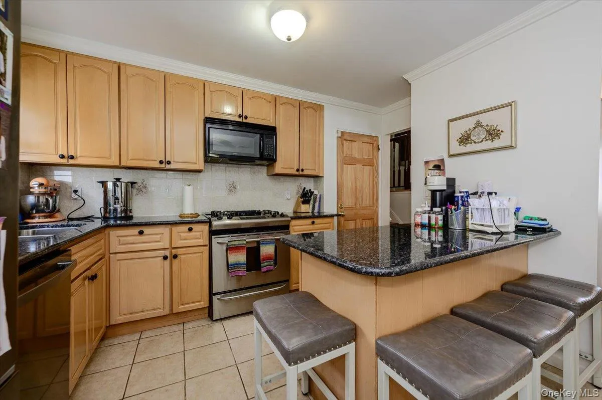 30 Cheshire Road, Hempstead, NY, 4 Bedrooms Bedrooms, 7 Rooms Rooms,2 BathroomsBathrooms,Residential,For Rent,Cheshire,0,1033735 30 Cheshire Road, Hempstead, NY, 4 Bedrooms Bedrooms, 7 Rooms Rooms,2 BathroomsBathrooms,Residential,For Rent,Cheshire,0,1033735