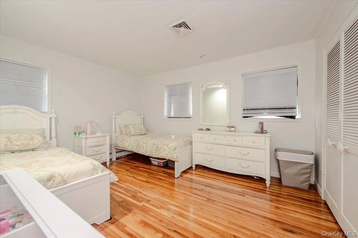 30 Cheshire Road, Hempstead, NY, 4 Bedrooms Bedrooms, 7 Rooms Rooms,2 BathroomsBathrooms,Residential,For Rent,Cheshire,0,1033735 30 Cheshire Road, Hempstead, NY, 4 Bedrooms Bedrooms, 7 Rooms Rooms,2 BathroomsBathrooms,Residential,For Rent,Cheshire,0,1033735