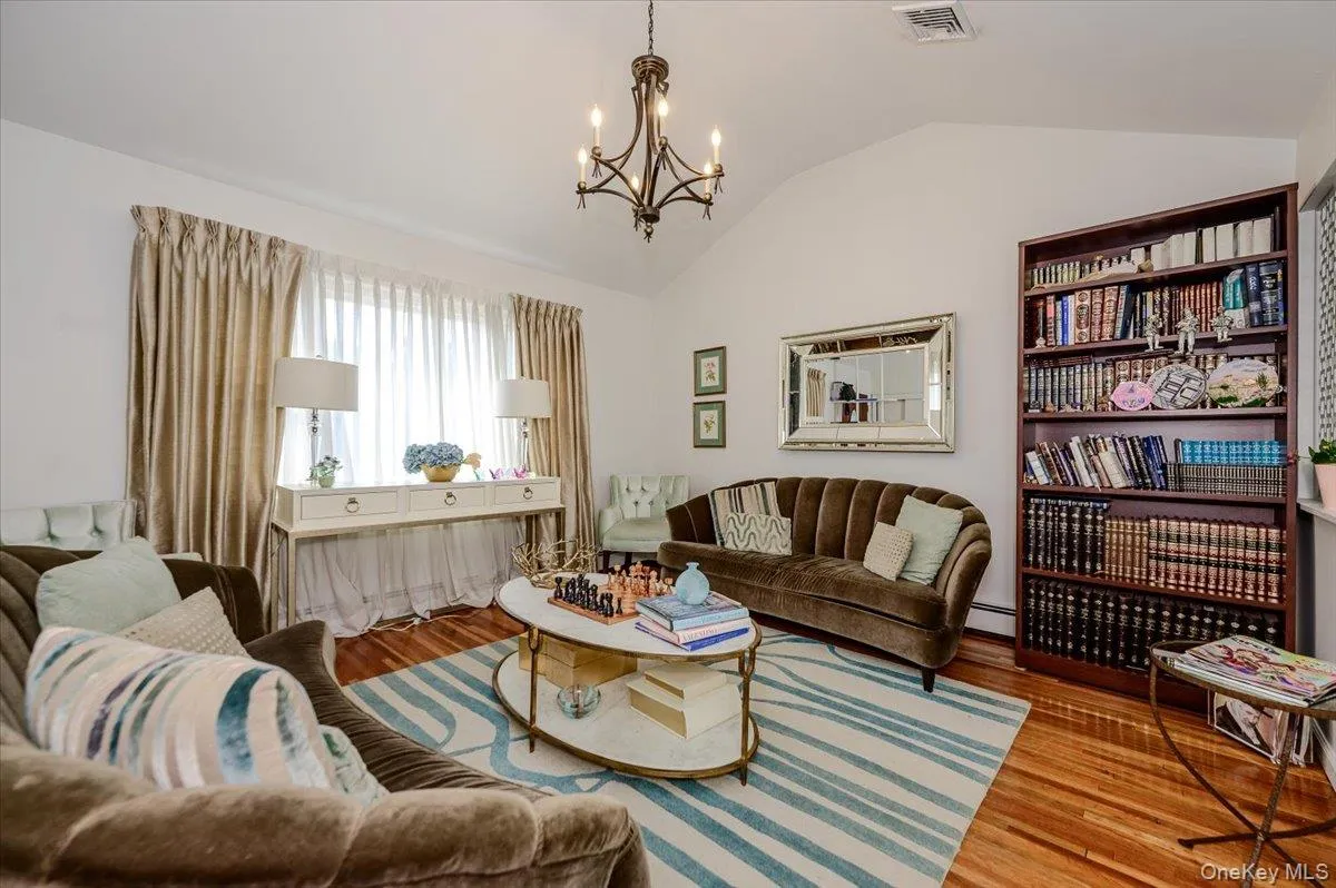 30 Cheshire Road, Hempstead, NY, 4 Bedrooms Bedrooms, 7 Rooms Rooms,2 BathroomsBathrooms,Residential,For Rent,Cheshire,0,1033735 30 Cheshire Road, Hempstead, NY, 4 Bedrooms Bedrooms, 7 Rooms Rooms,2 BathroomsBathrooms,Residential,For Rent,Cheshire,0,1033735