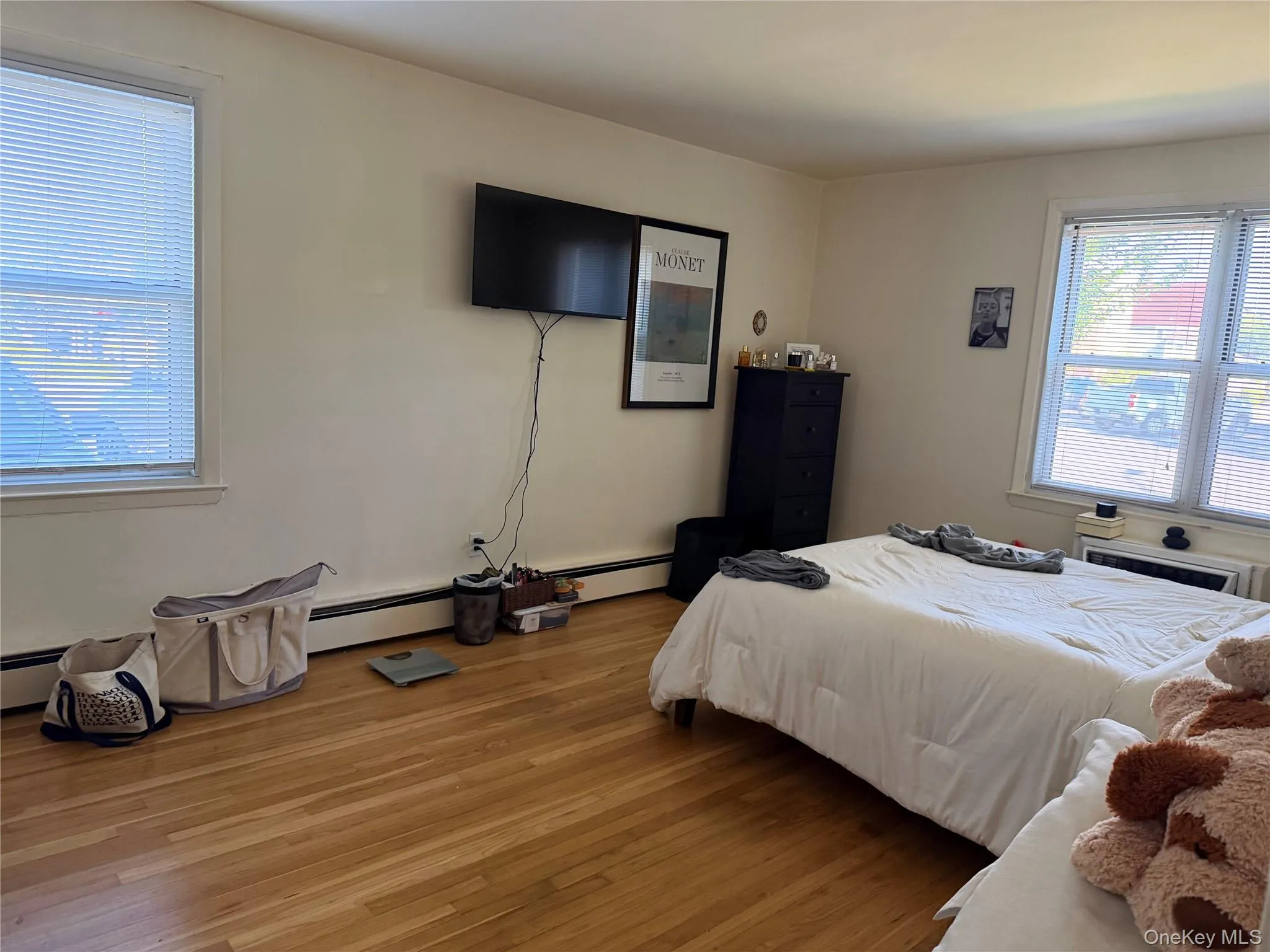 King size bedroom King size bedroom