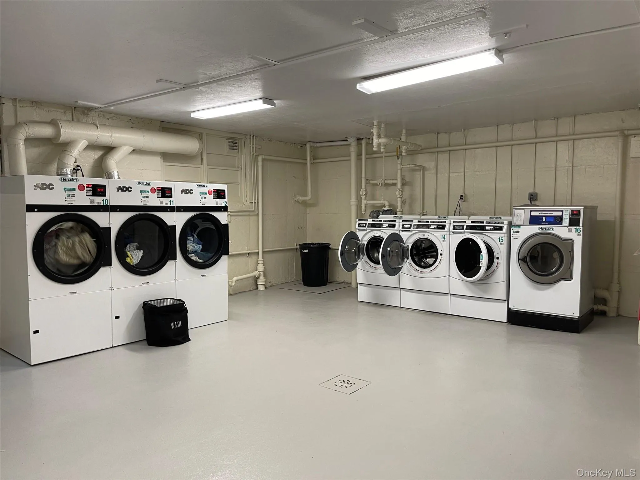 120 Park Avenue, Hempstead, NY, 2 Bedrooms Bedrooms, 5 Rooms Rooms,1 BathroomBathrooms,Residential Lease,For Rent,Park,0,1033741 120 Park Avenue, Hempstead, NY, 2 Bedrooms Bedrooms, 5 Rooms Rooms,1 BathroomBathrooms,Residential Lease,For Rent,Park,0,1033741