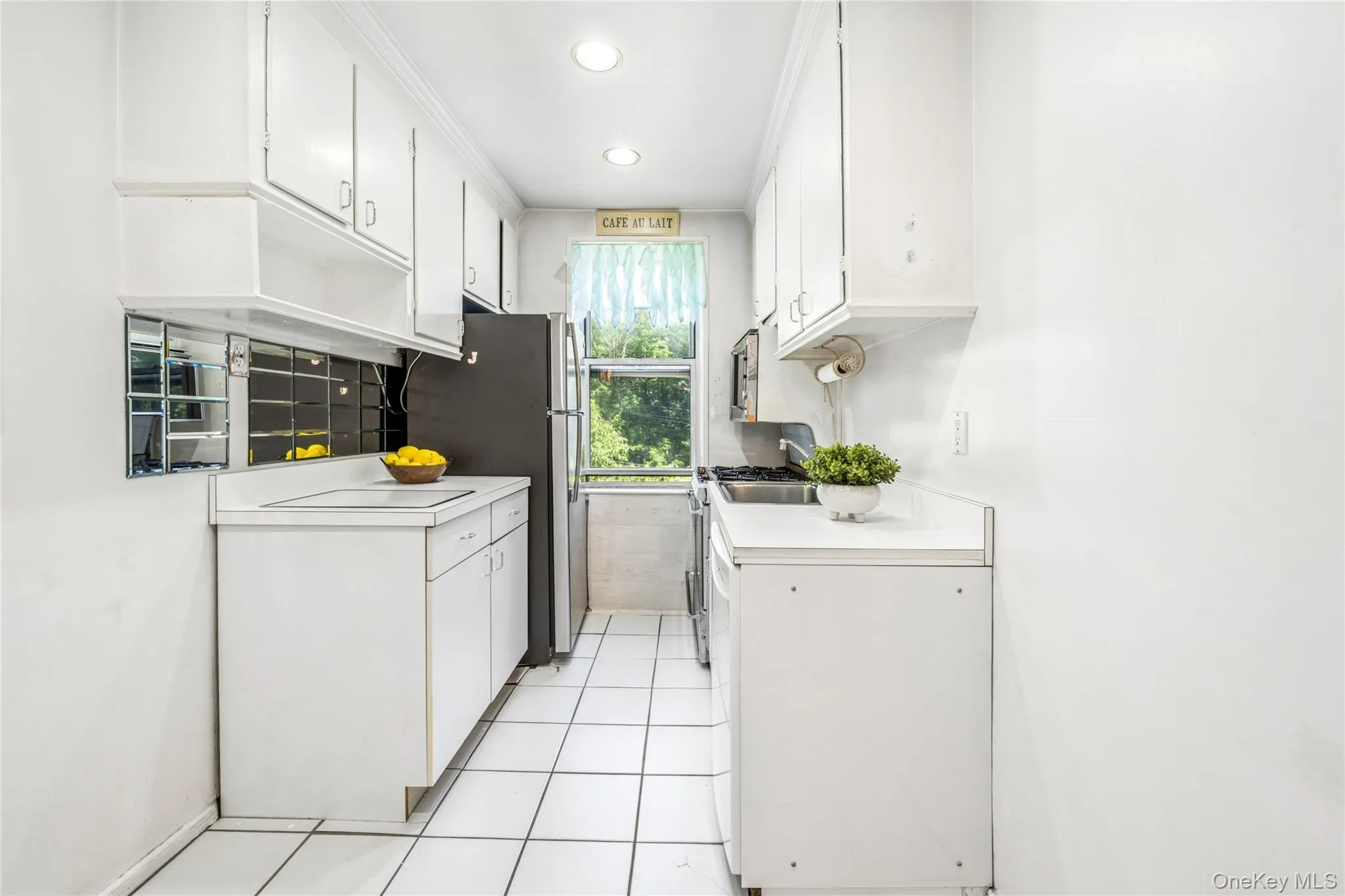 247 Parkview Avenue, Yonkers, NY, 2 Bedrooms Bedrooms, 4 Rooms Rooms,1 BathroomBathrooms,Residential,For Rent,Parkview,0,1033744 247 Parkview Avenue, Yonkers, NY, 2 Bedrooms Bedrooms, 4 Rooms Rooms,1 BathroomBathrooms,Residential,For Rent,Parkview,0,1033744