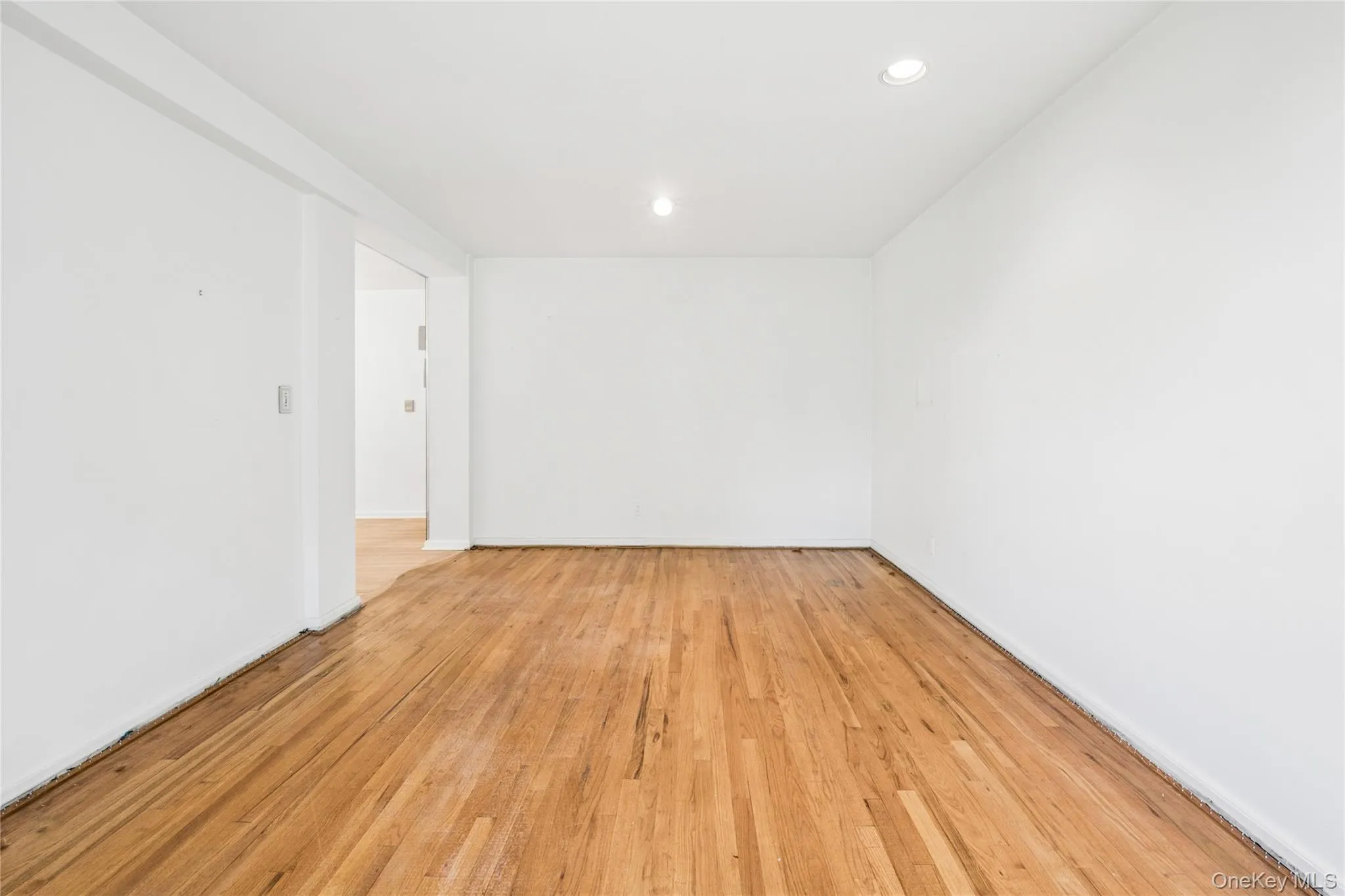 247 Parkview Avenue, Yonkers, NY, 2 Bedrooms Bedrooms, 4 Rooms Rooms,1 BathroomBathrooms,Residential,For Rent,Parkview,0,1033744 247 Parkview Avenue, Yonkers, NY, 2 Bedrooms Bedrooms, 4 Rooms Rooms,1 BathroomBathrooms,Residential,For Rent,Parkview,0,1033744
