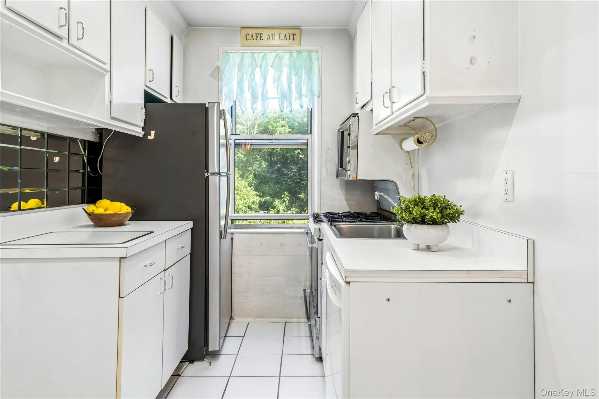 247 Parkview Avenue, Yonkers, NY, 2 Bedrooms Bedrooms, 4 Rooms Rooms,1 BathroomBathrooms,Residential,For Rent,Parkview,0,1033744 247 Parkview Avenue, Yonkers, NY, 2 Bedrooms Bedrooms, 4 Rooms Rooms,1 BathroomBathrooms,Residential,For Rent,Parkview,0,1033744