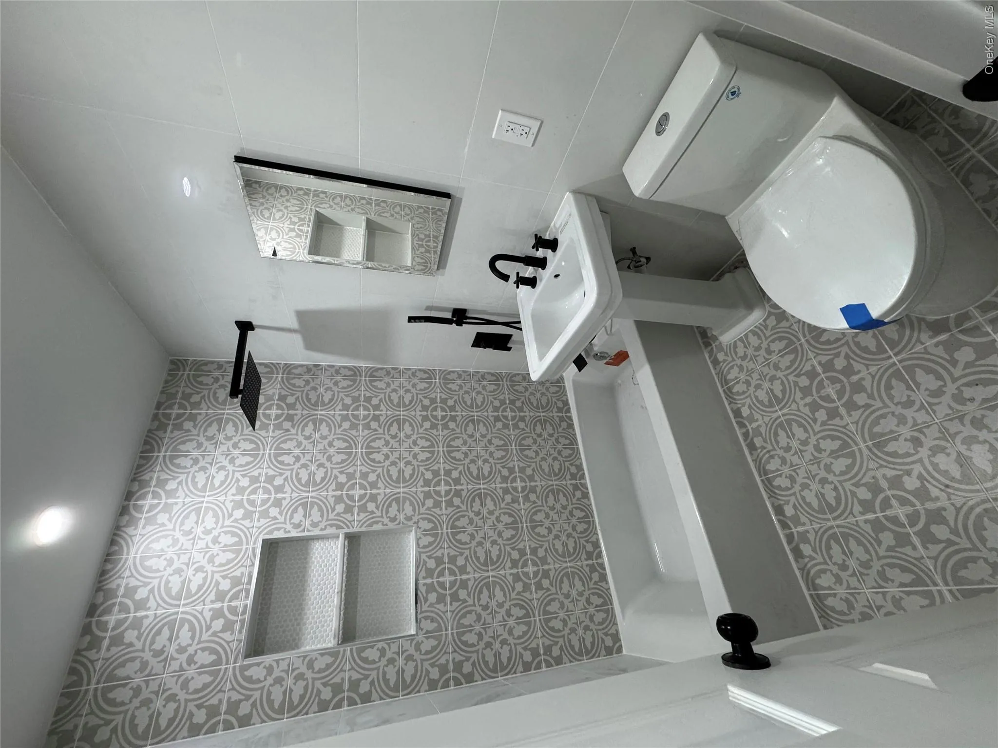 121-11 195th Street, New York, NY, 6 Bedrooms Bedrooms, 8 Rooms Rooms,5 BathroomsBathrooms,Residential,For Rent,195th,0,1033748 121-11 195th Street, New York, NY, 6 Bedrooms Bedrooms, 8 Rooms Rooms,5 BathroomsBathrooms,Residential,For Rent,195th,0,1033748