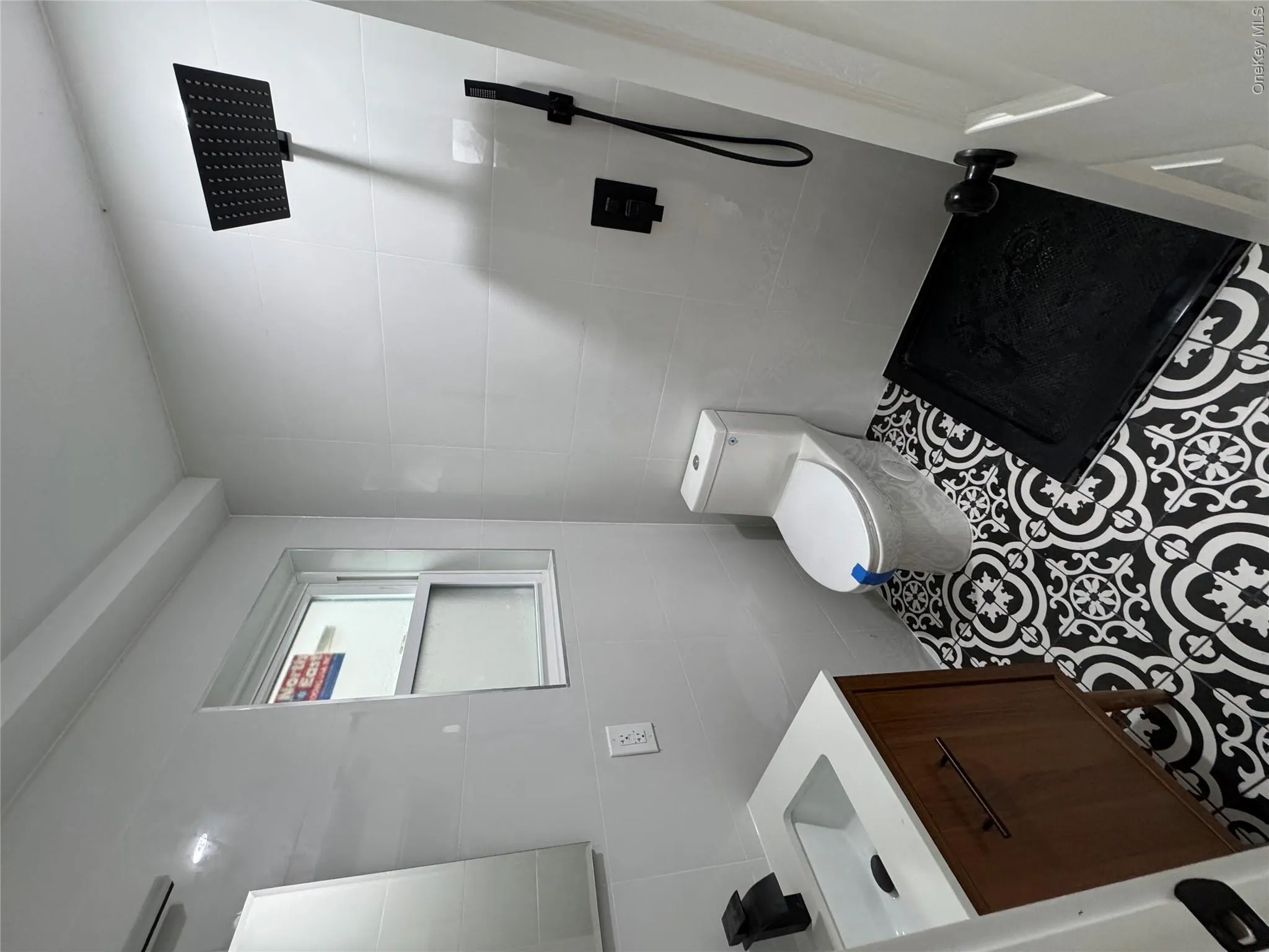 121-11 195th Street, New York, NY, 6 Bedrooms Bedrooms, 8 Rooms Rooms,5 BathroomsBathrooms,Residential,For Rent,195th,0,1033748 121-11 195th Street, New York, NY, 6 Bedrooms Bedrooms, 8 Rooms Rooms,5 BathroomsBathrooms,Residential,For Rent,195th,0,1033748